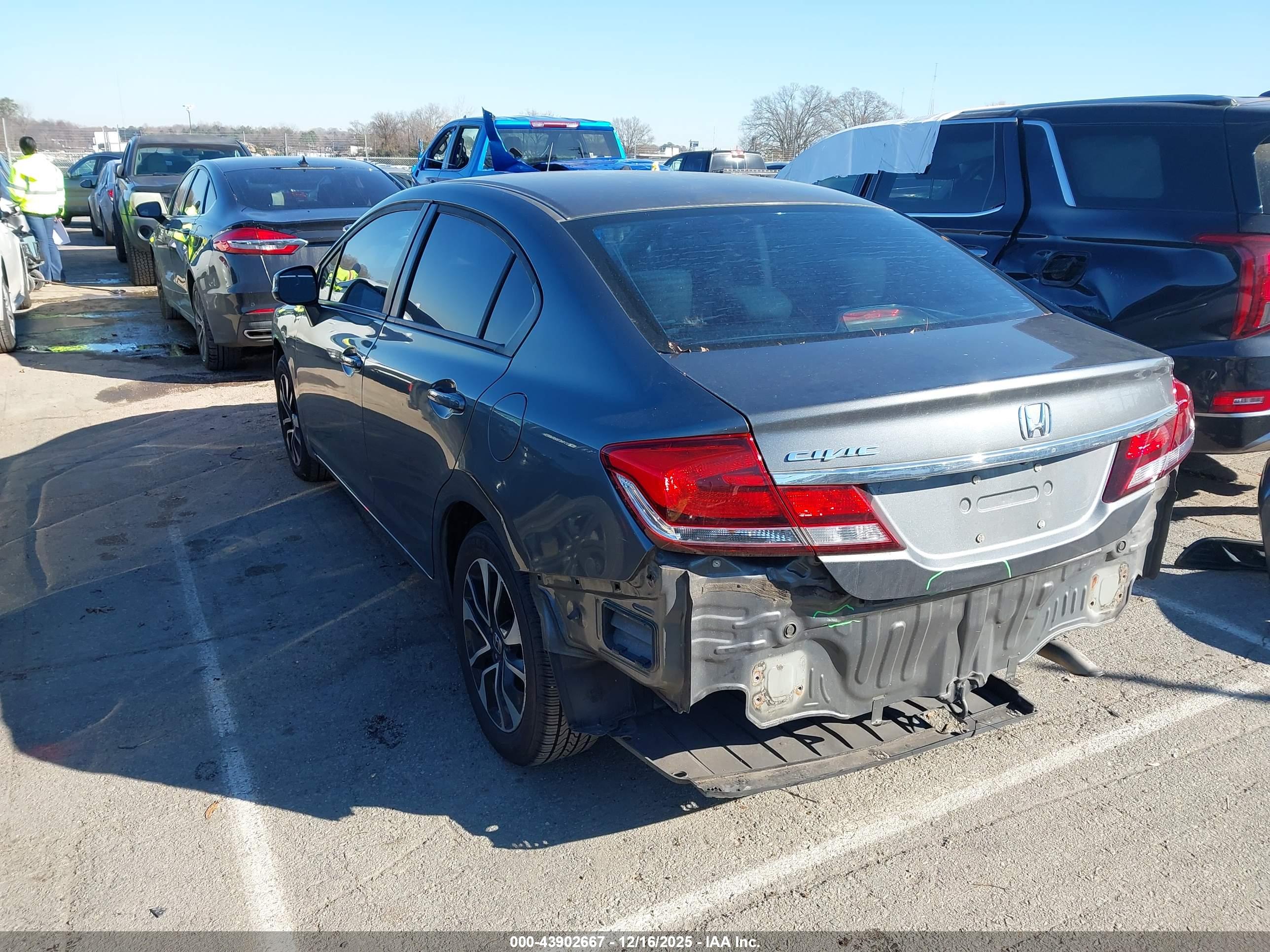 HONDA CIVIC image 3