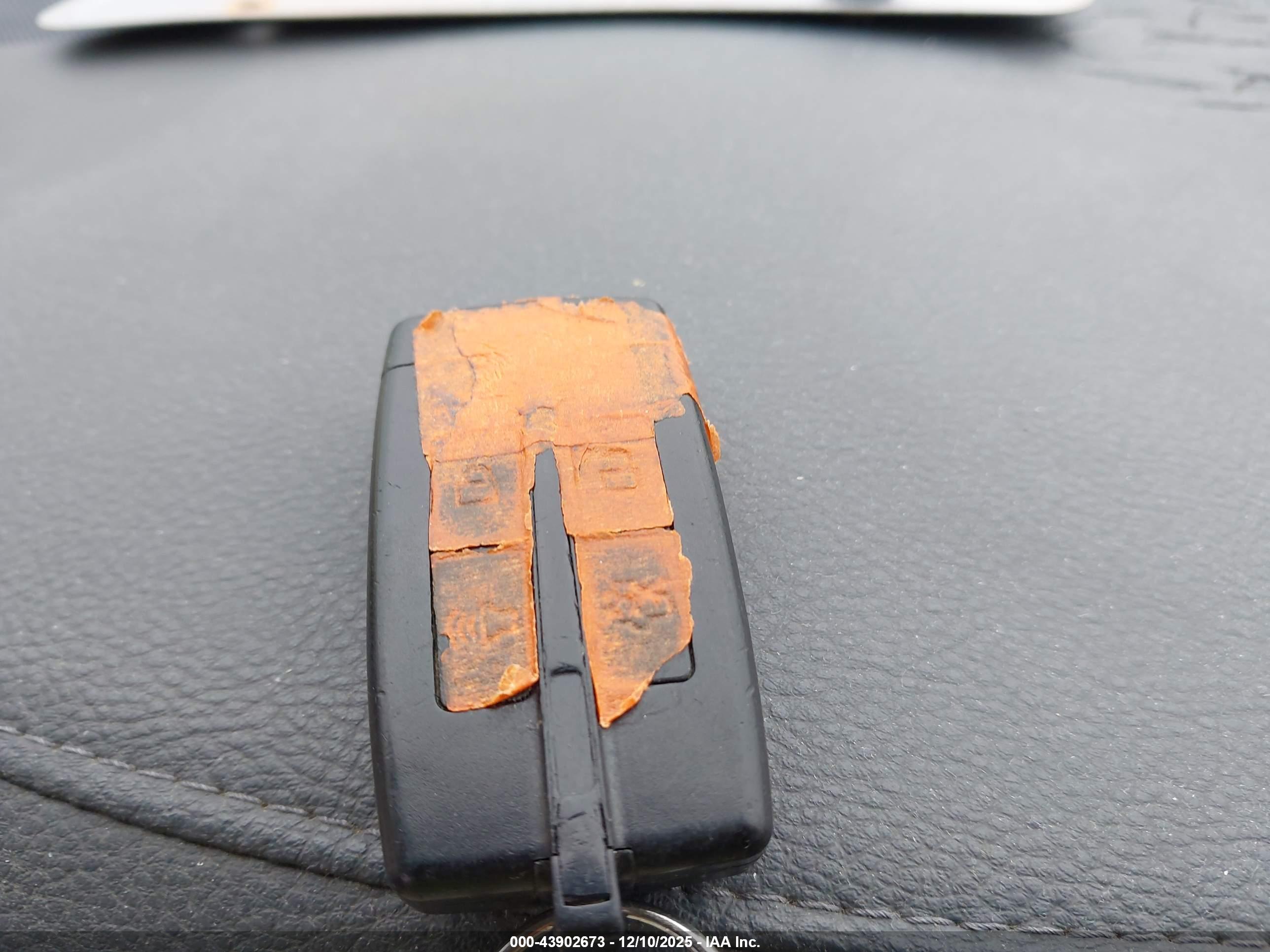 LINCOLN MKS image 11