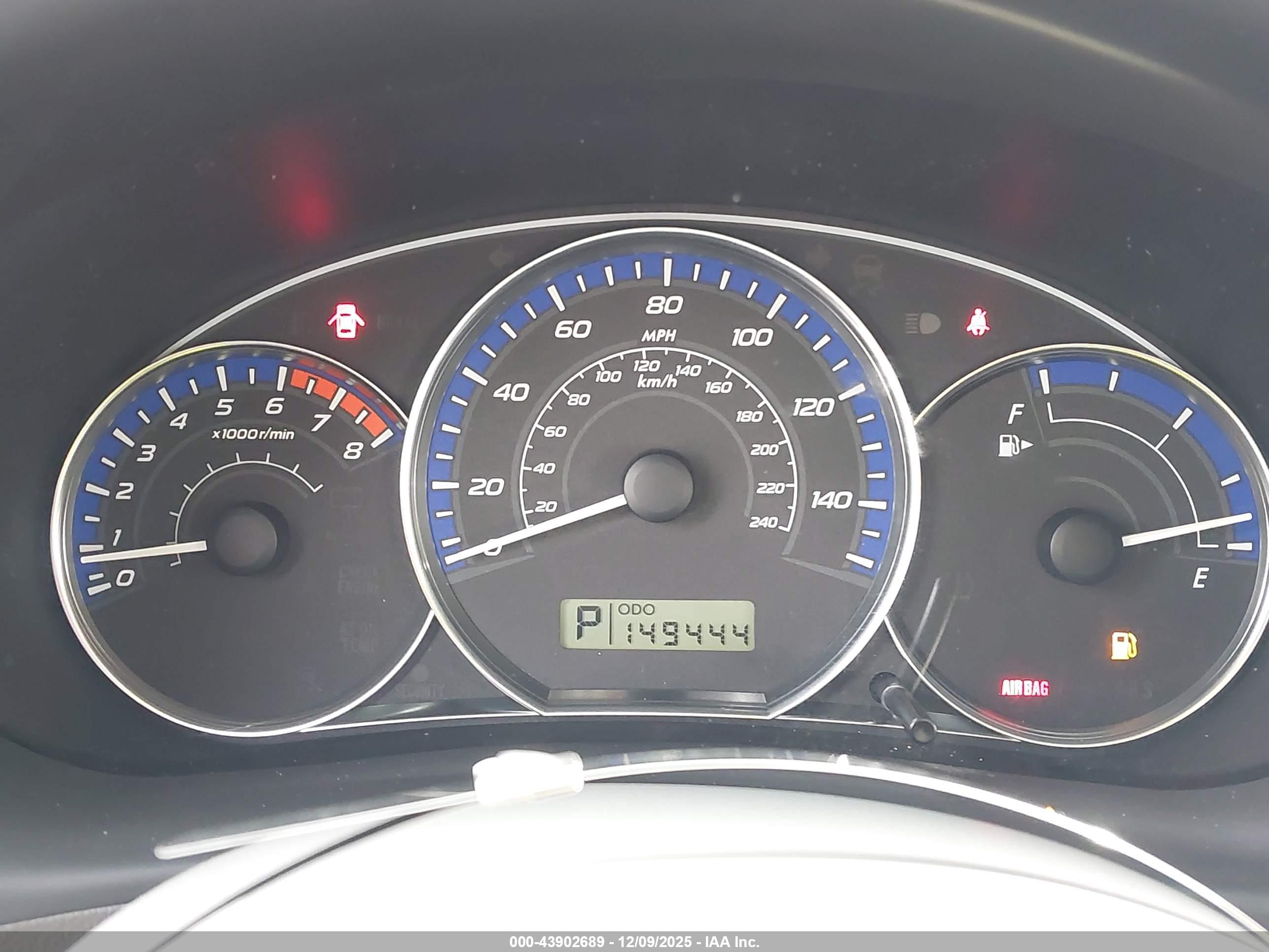 SUBARU FORESTER image 7