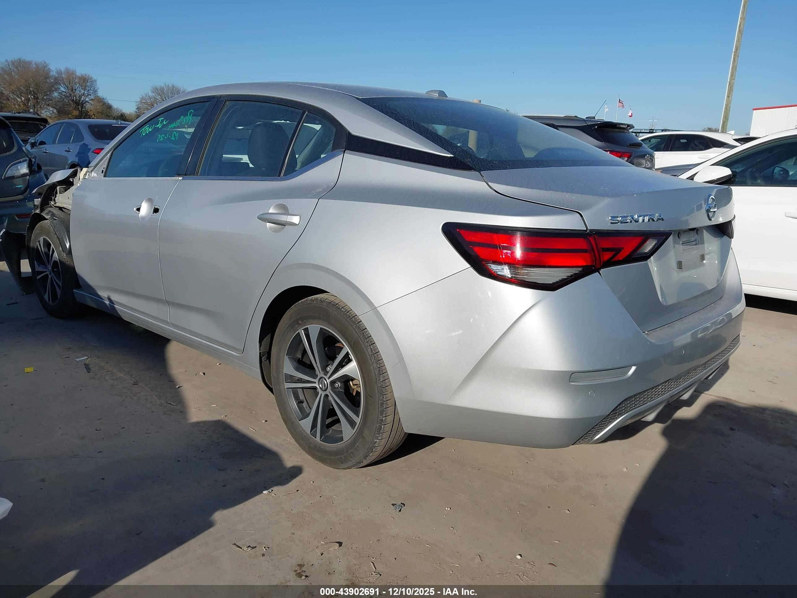 NISSAN SENTRA image 3