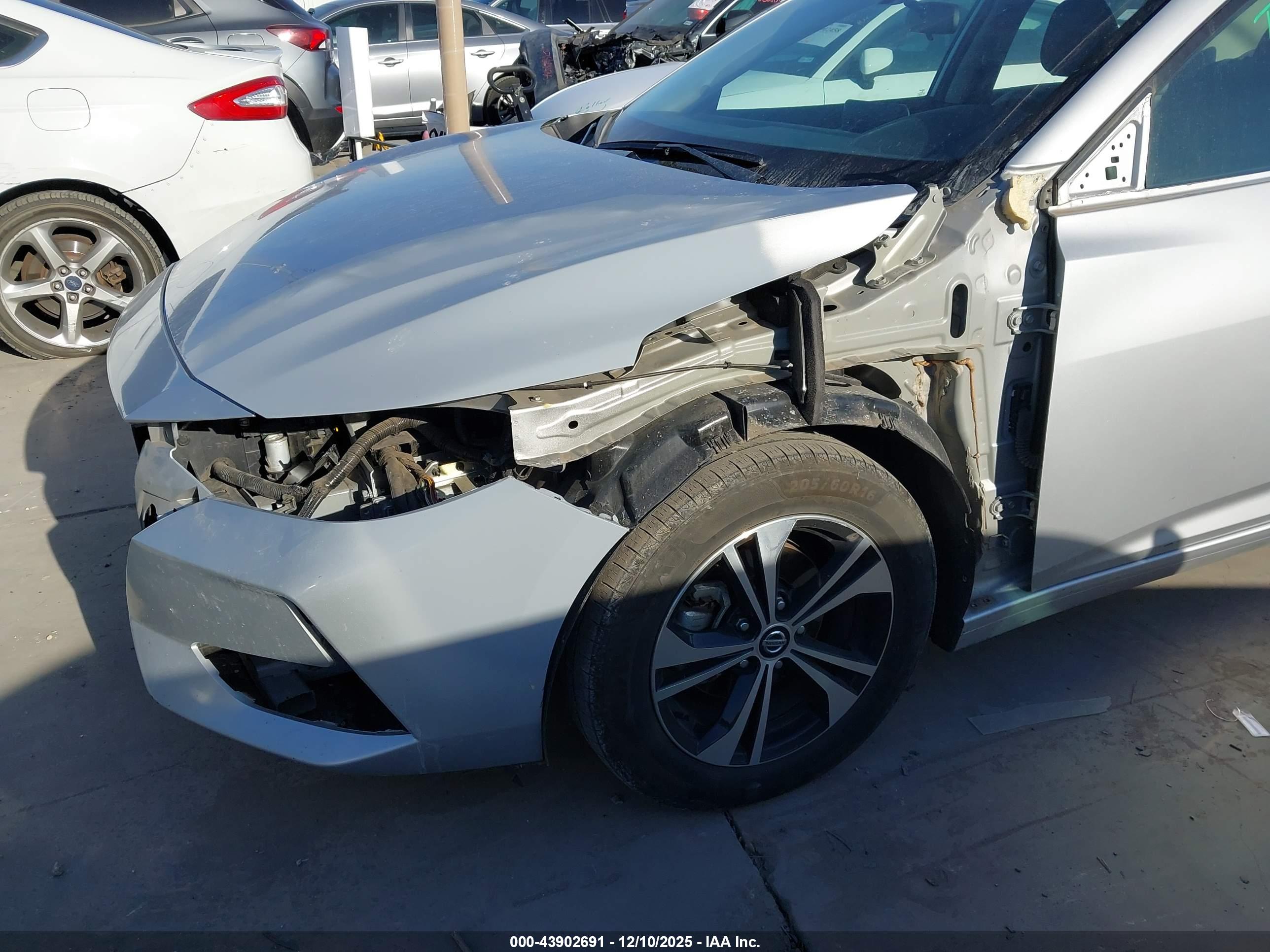 NISSAN SENTRA image 6