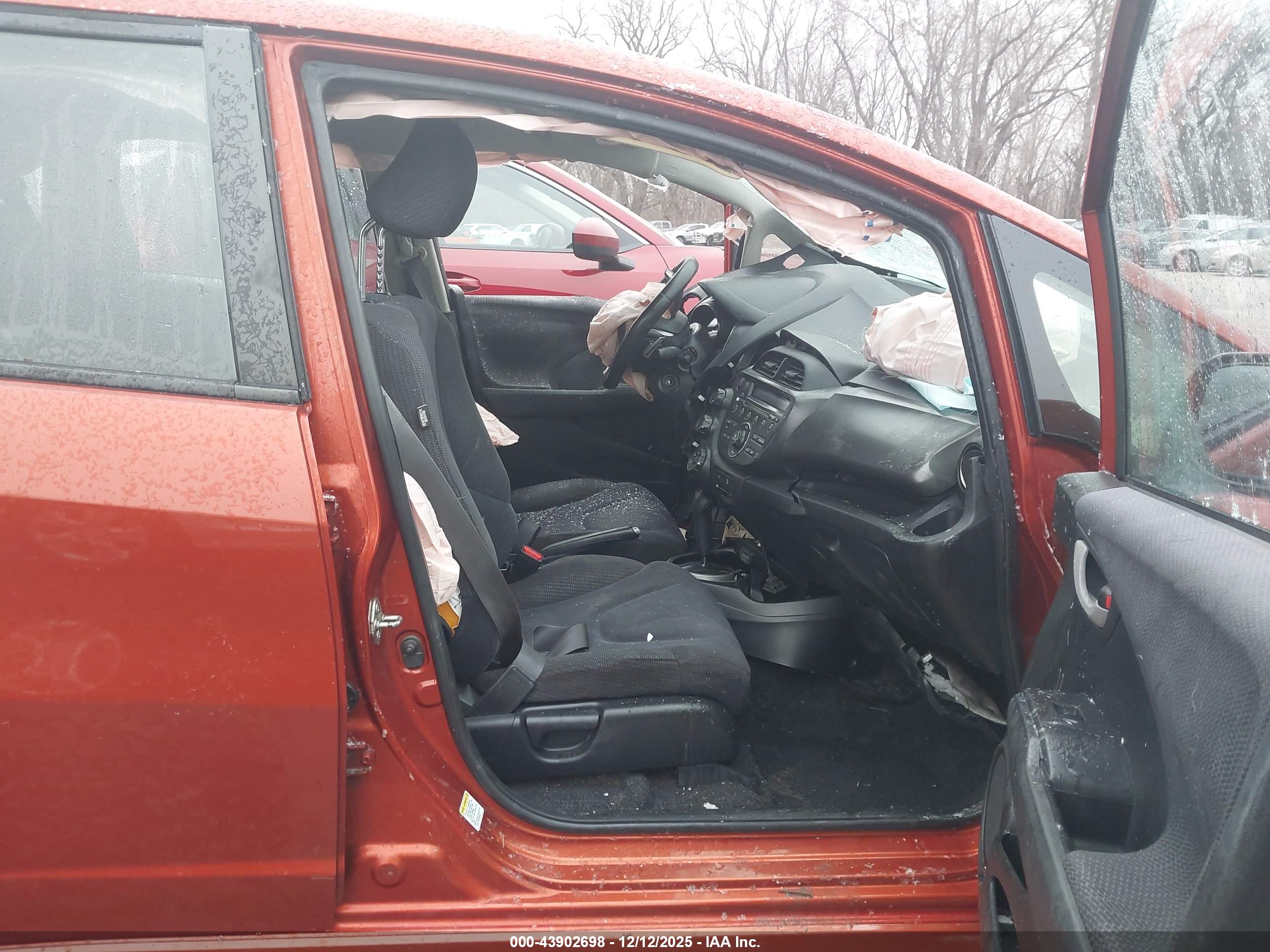 HONDA FIT image 5