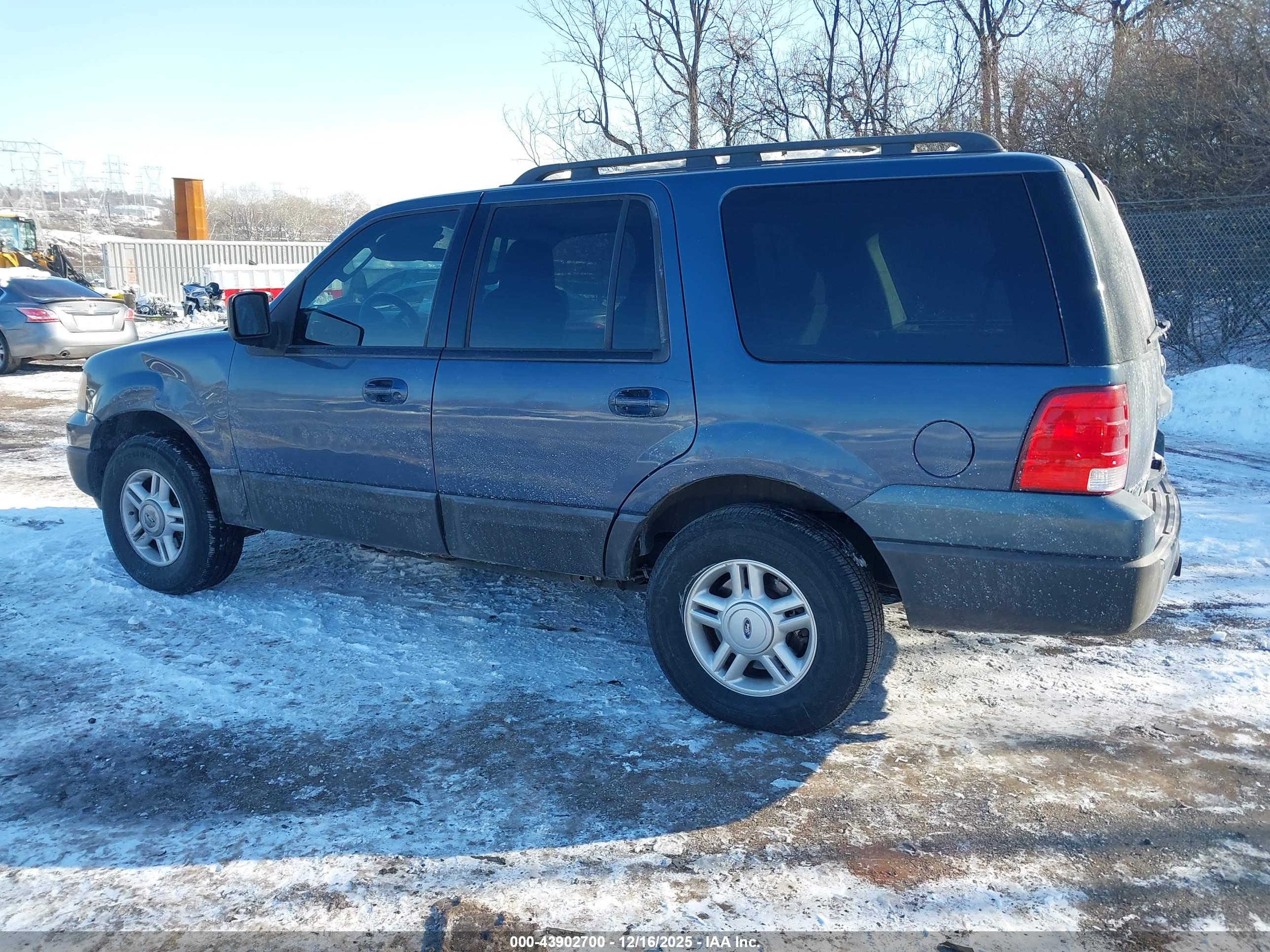 FORD EXPEDITION image 3