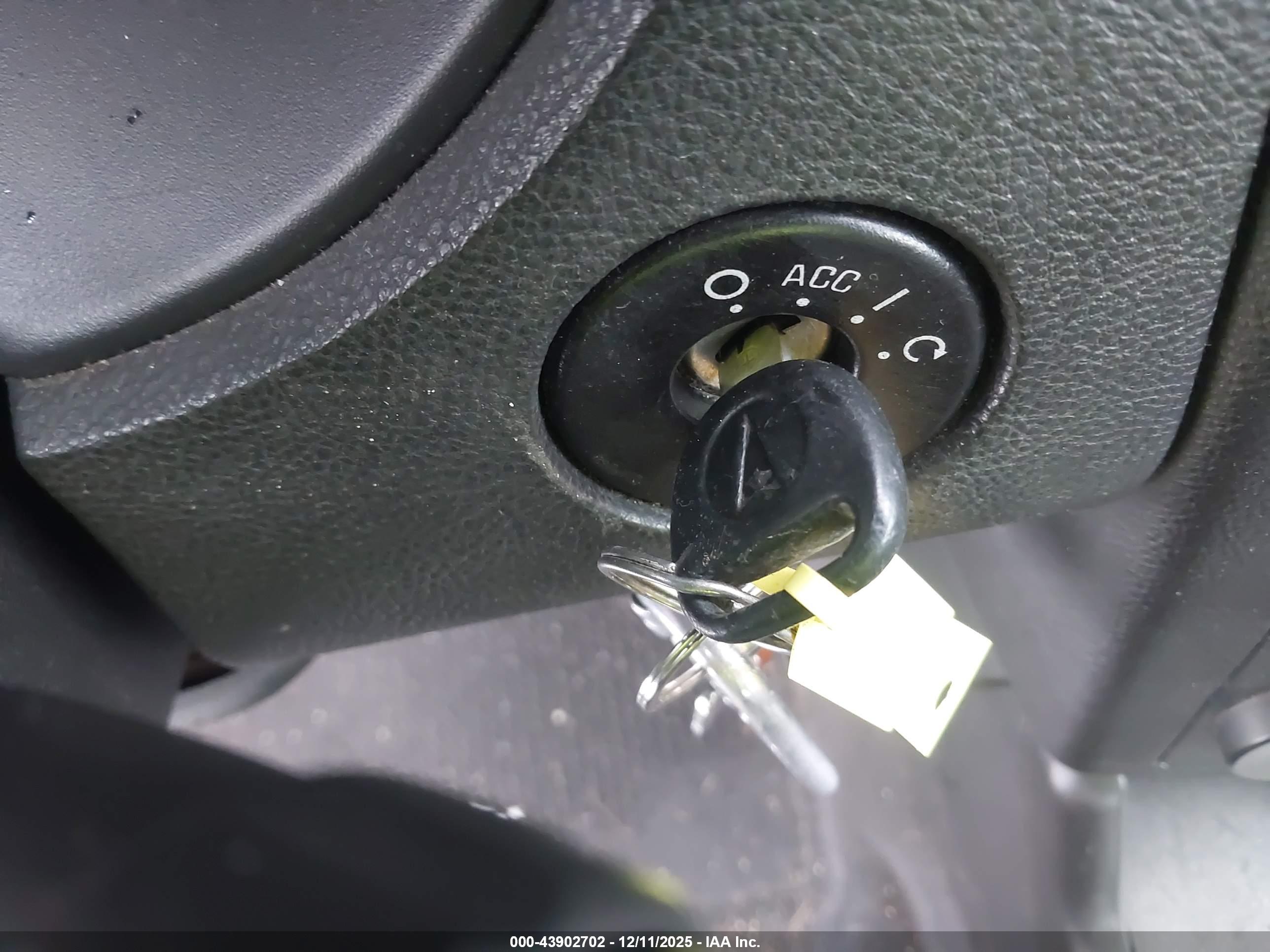 PONTIAC G6 image 11