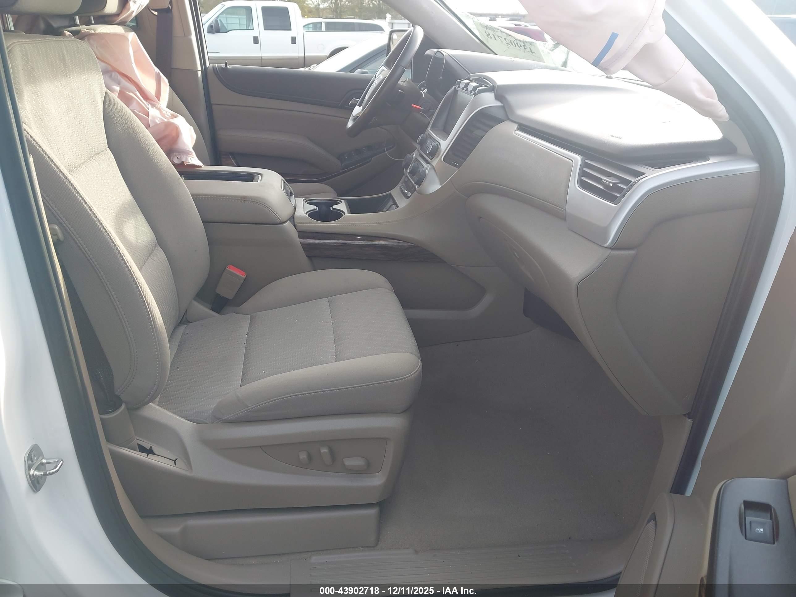 GMC YUKON image 5