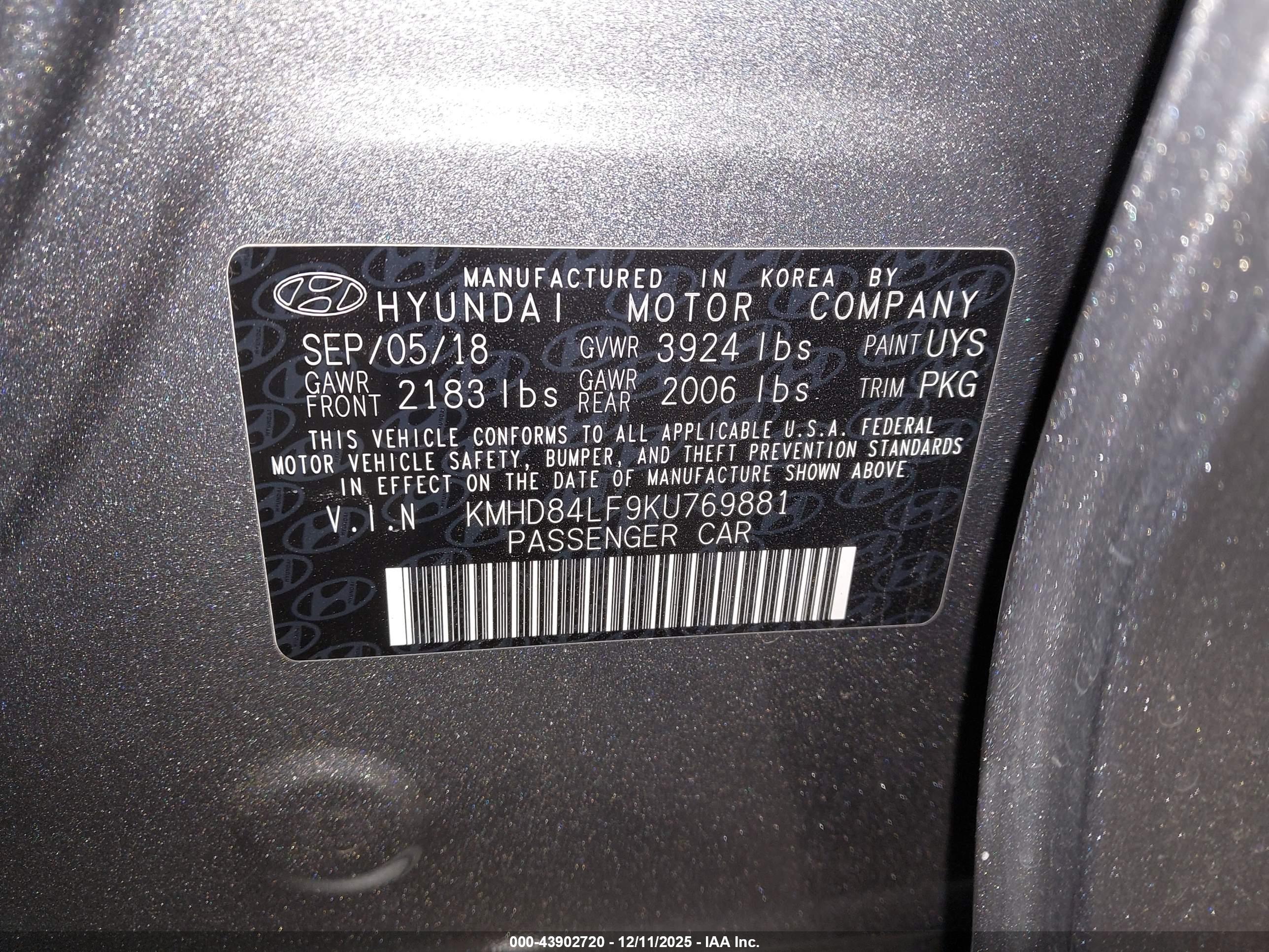 HYUNDAI ELANTRA image 9