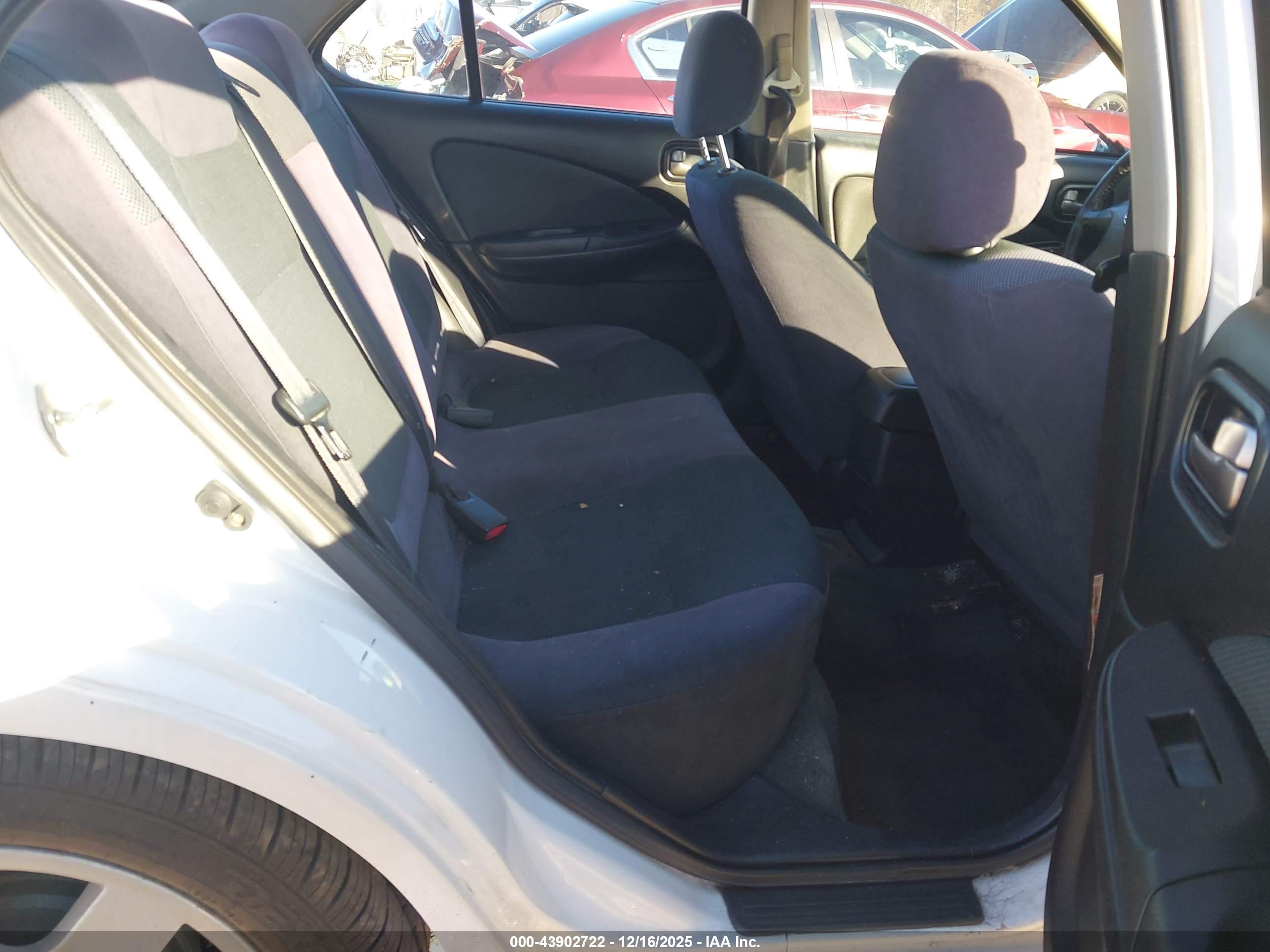 NISSAN SENTRA image 8
