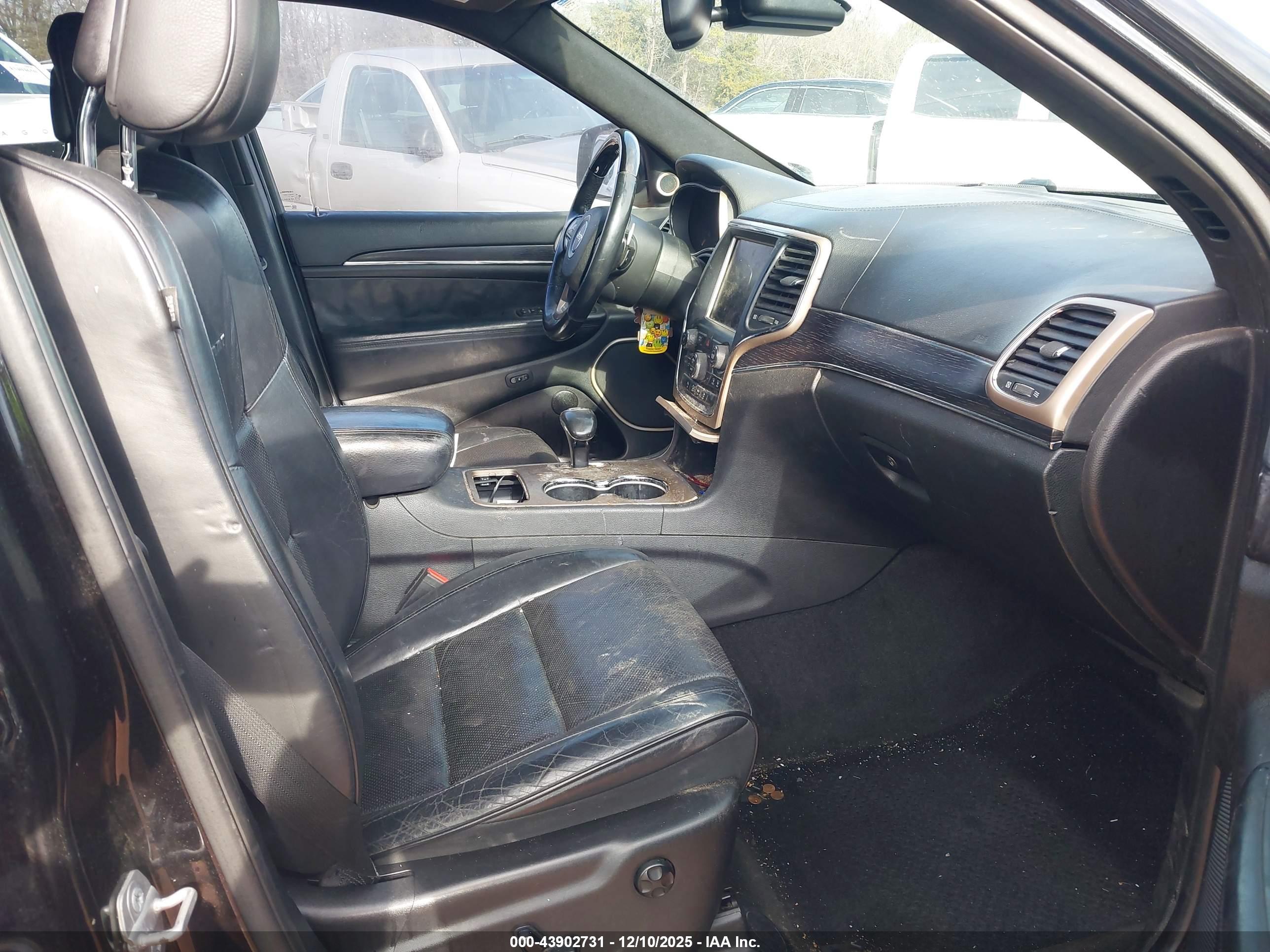JEEP GRAND image 5