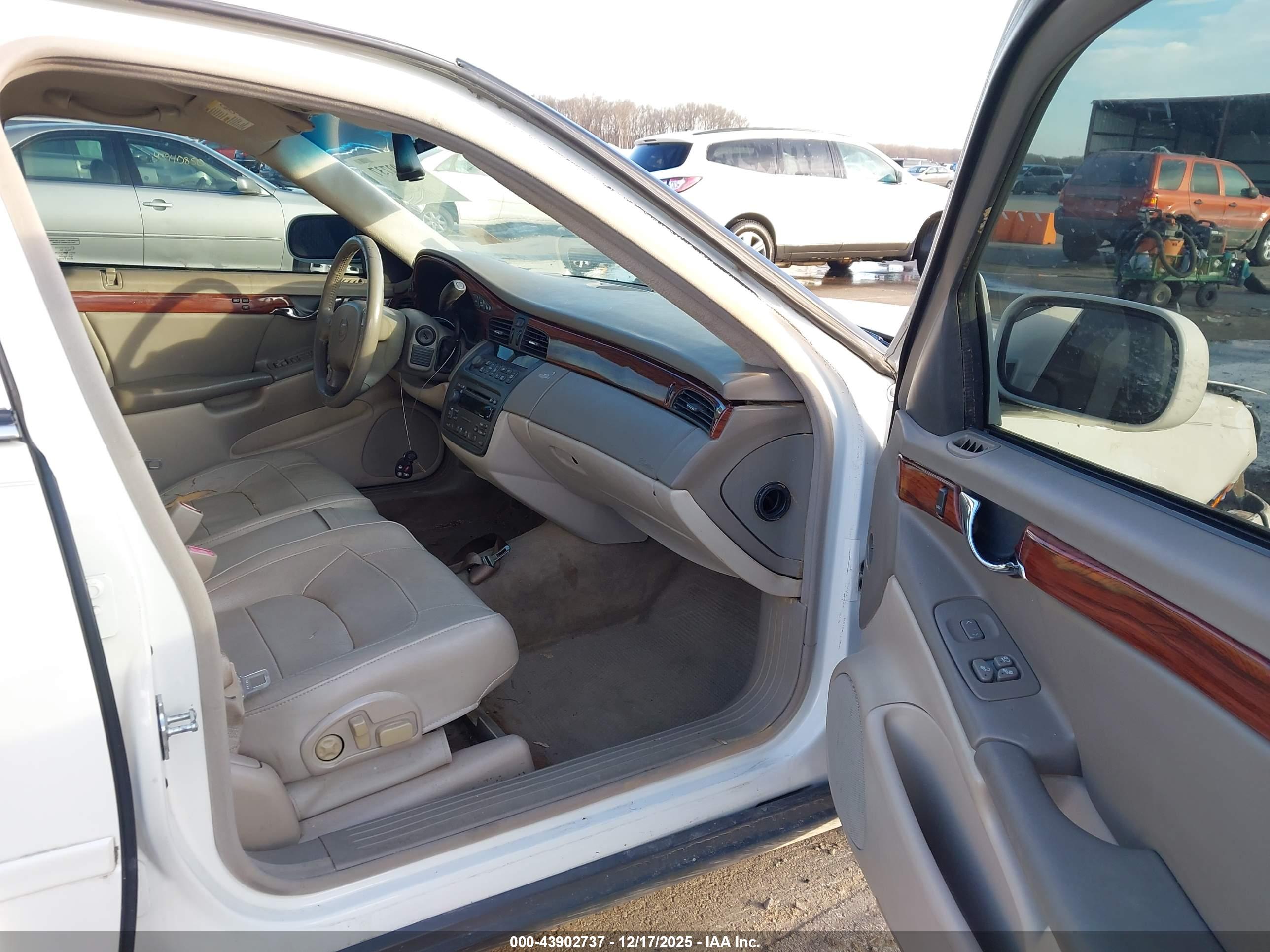 CADILLAC DEVILLE image 5
