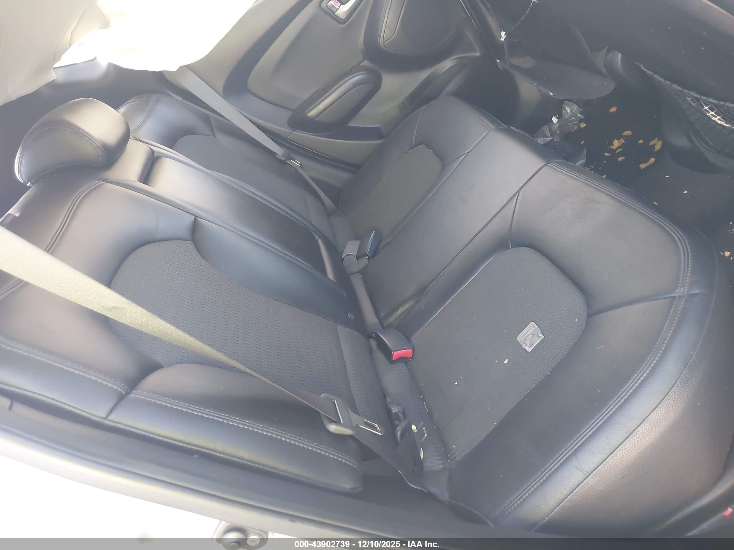 HYUNDAI TUCSON image 8