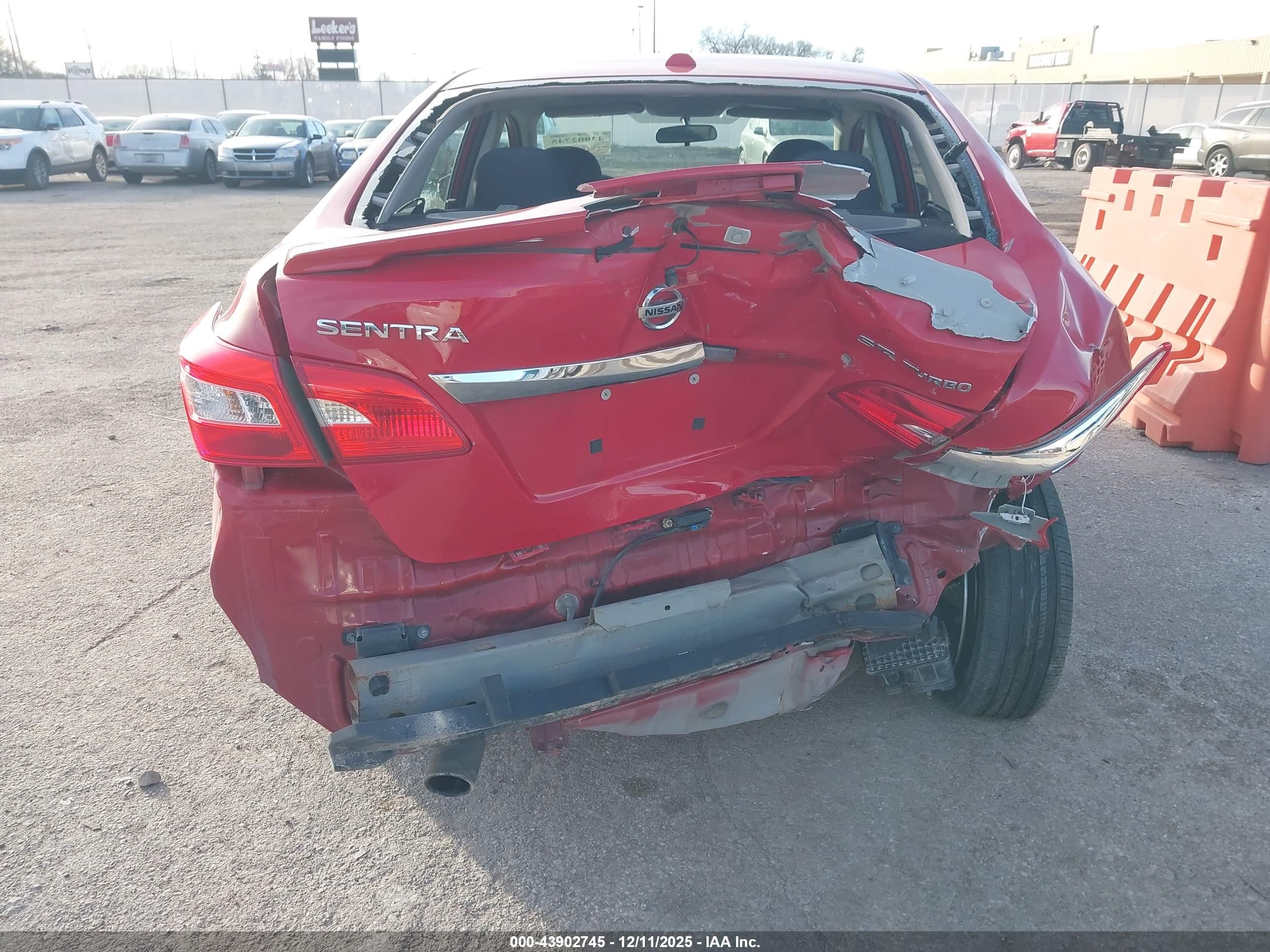 NISSAN SENTRA image 6
