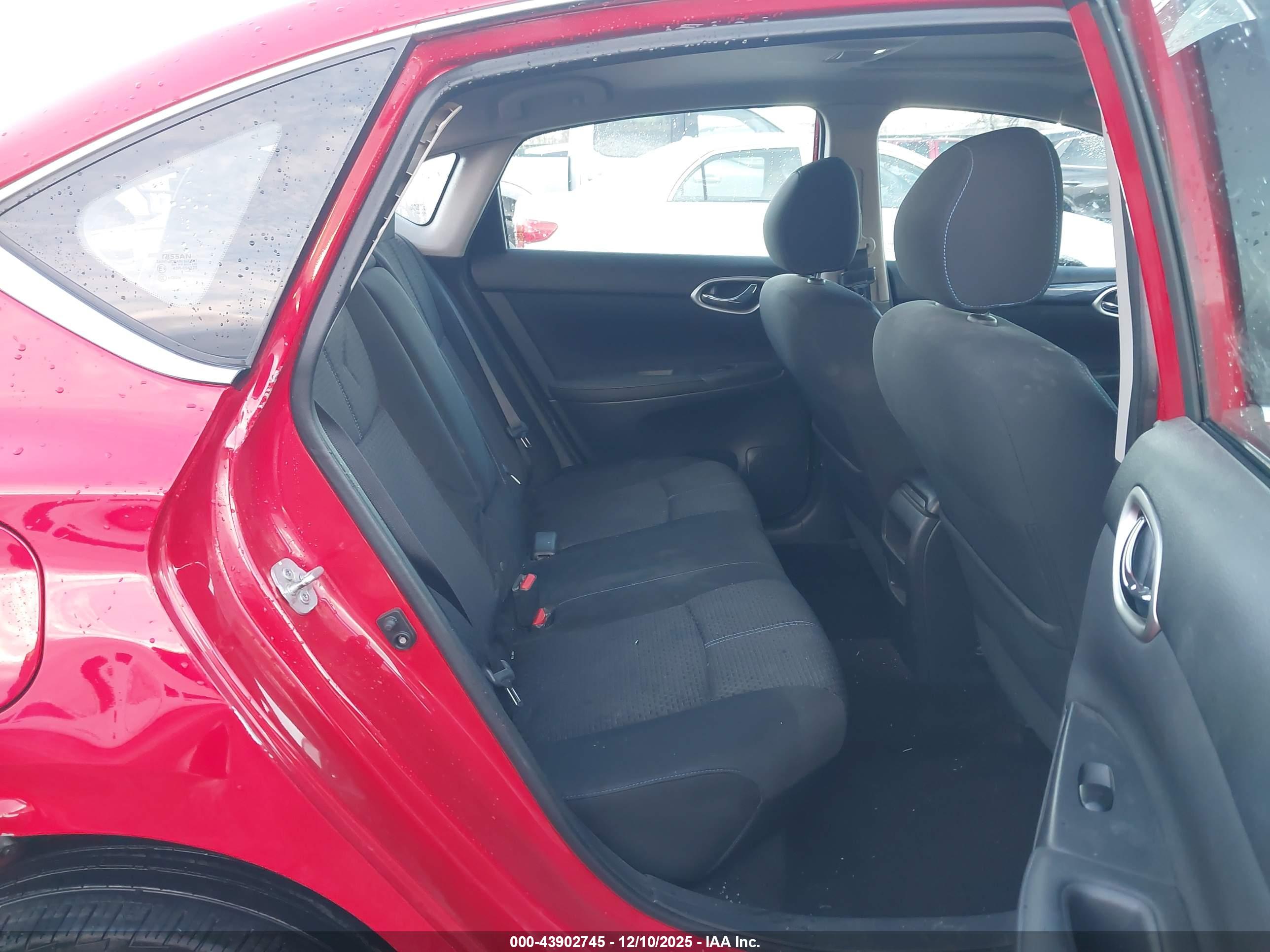 NISSAN SENTRA image 8
