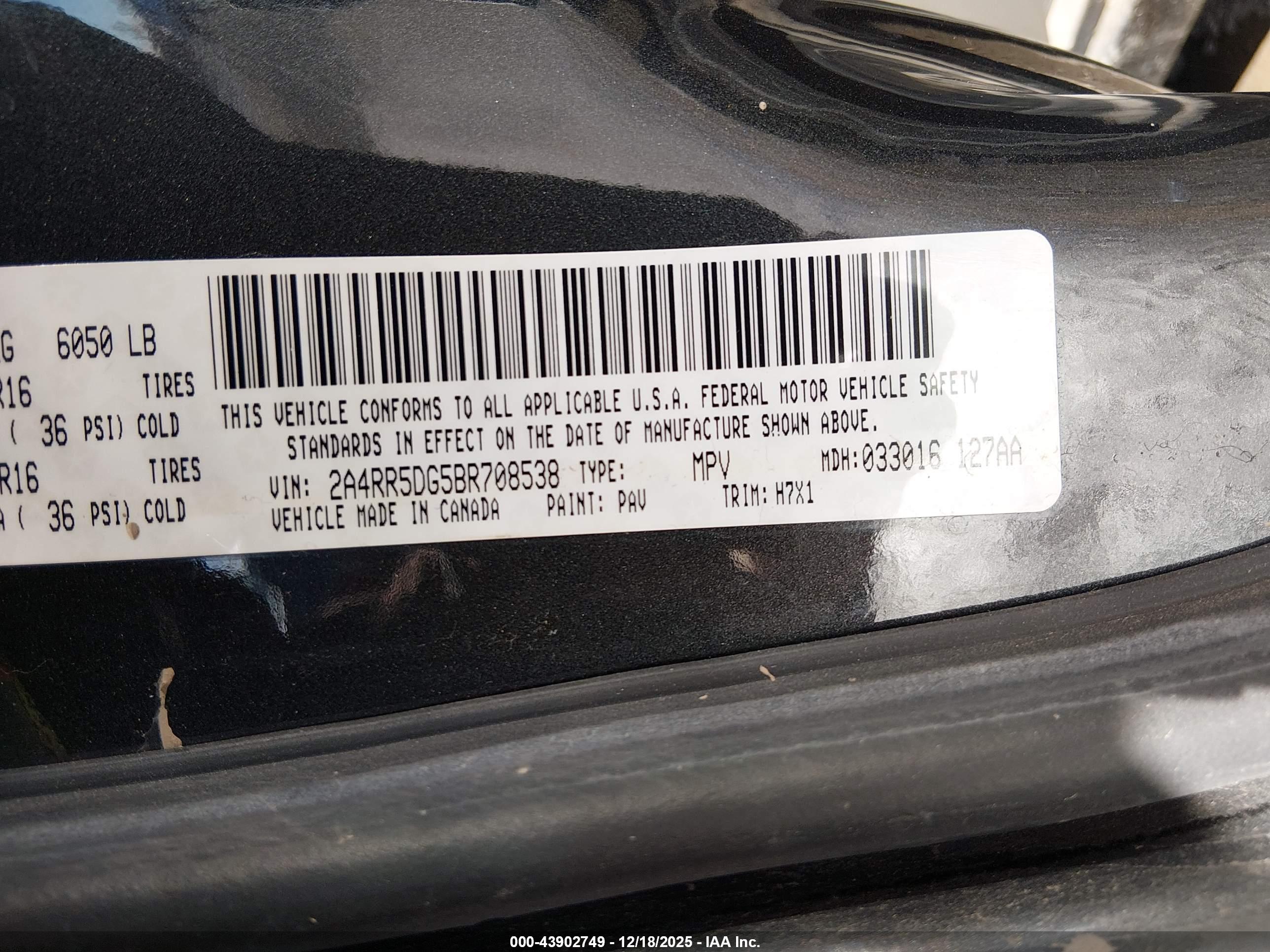 CHRYSLER TOWN image 9