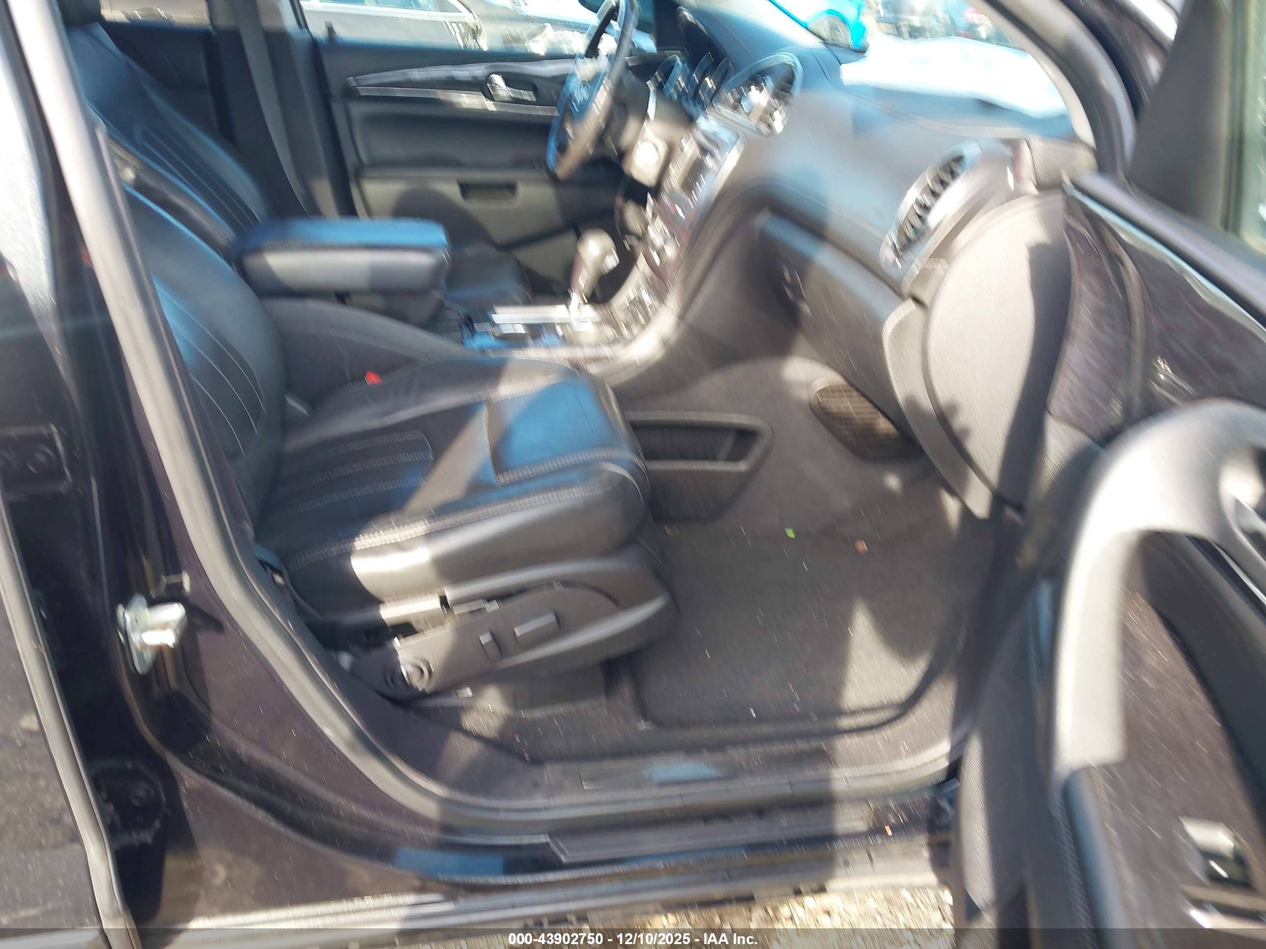 BUICK ENCLAVE image 5