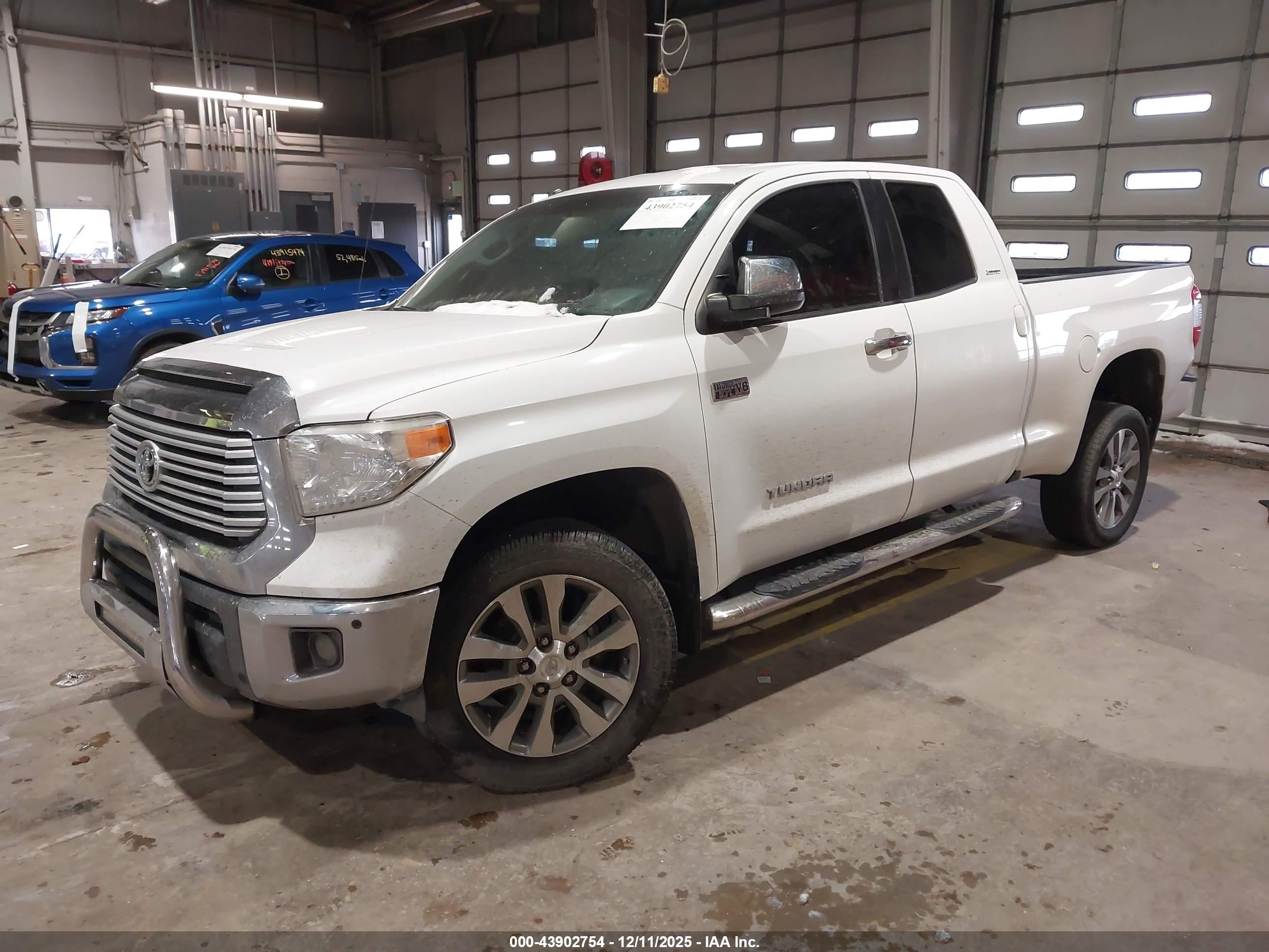 TOYOTA TUNDRA image 2