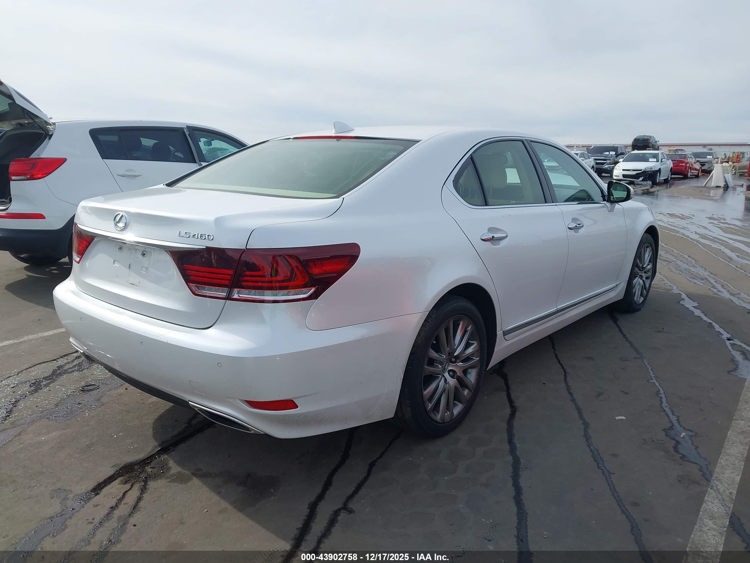 LEXUS LS image 4