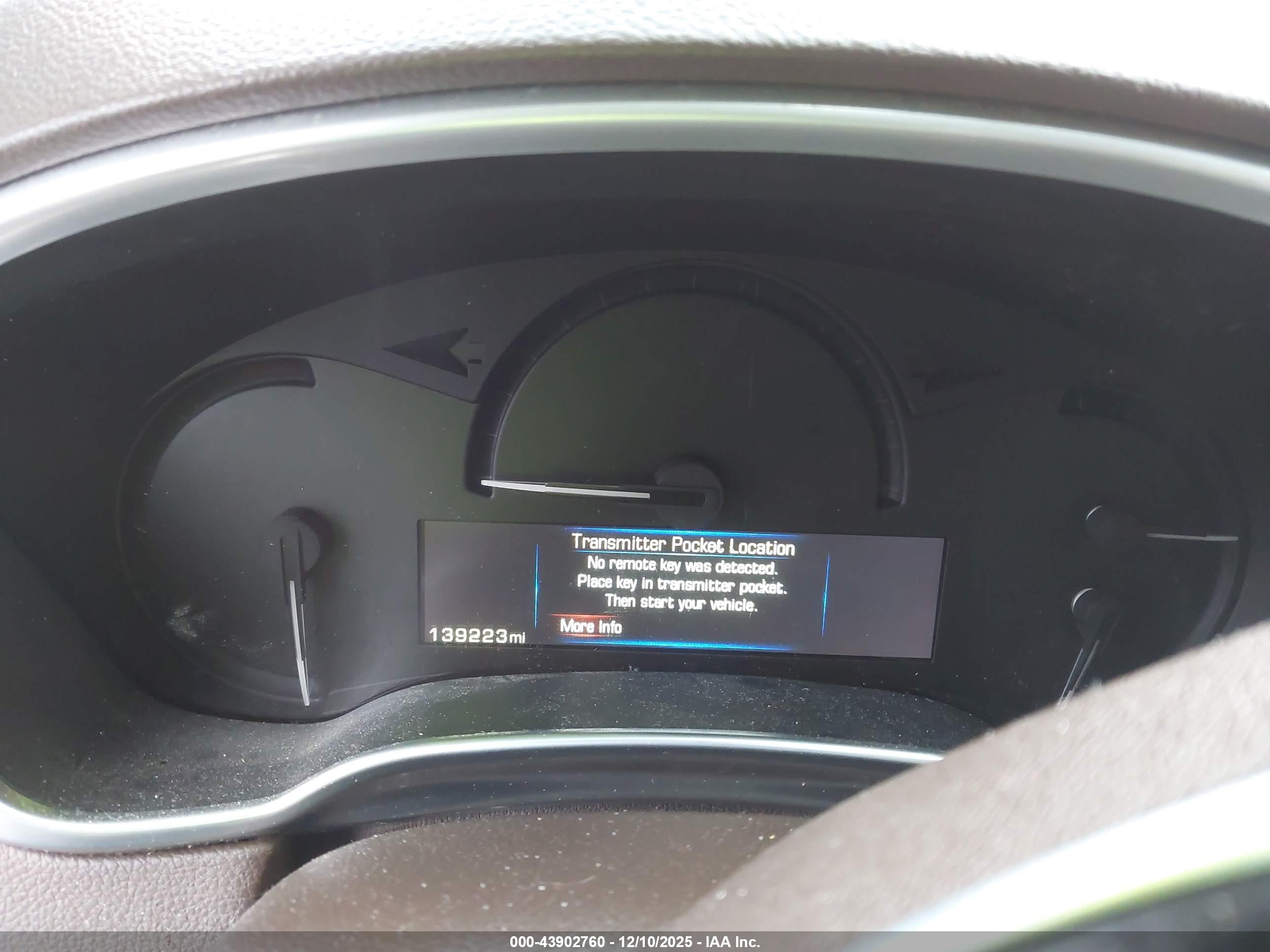 CADILLAC SRX image 7