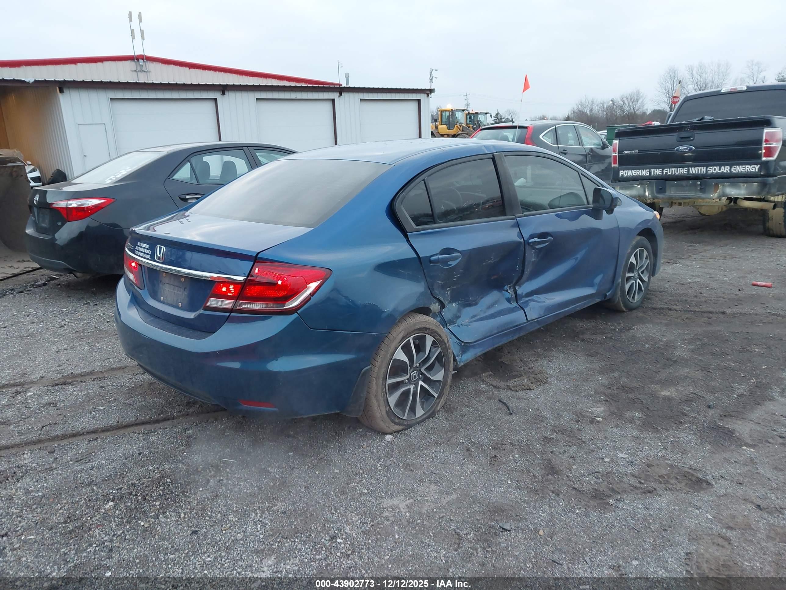 HONDA CIVIC image 4