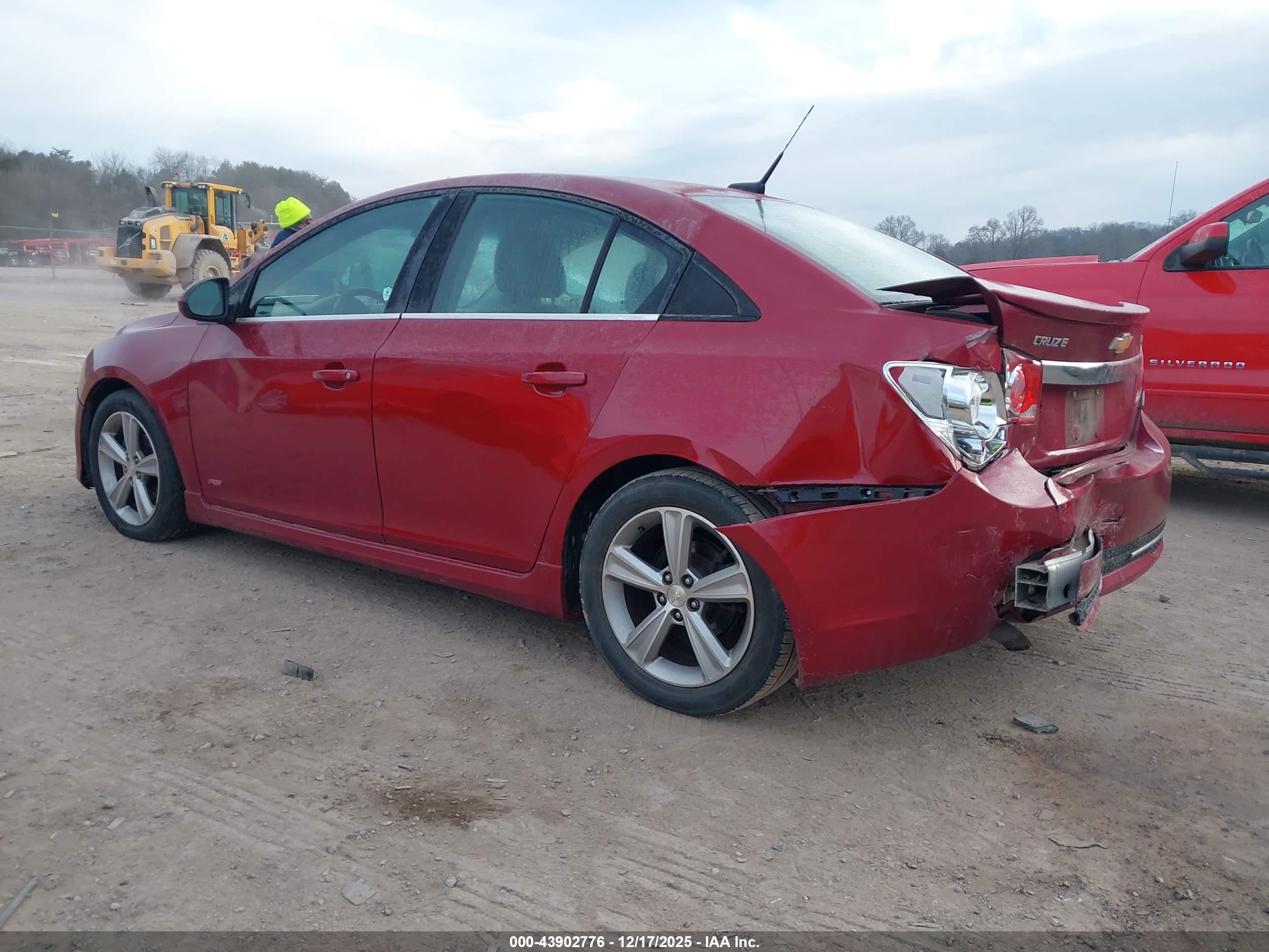 CHEVROLET CRUZE image 3