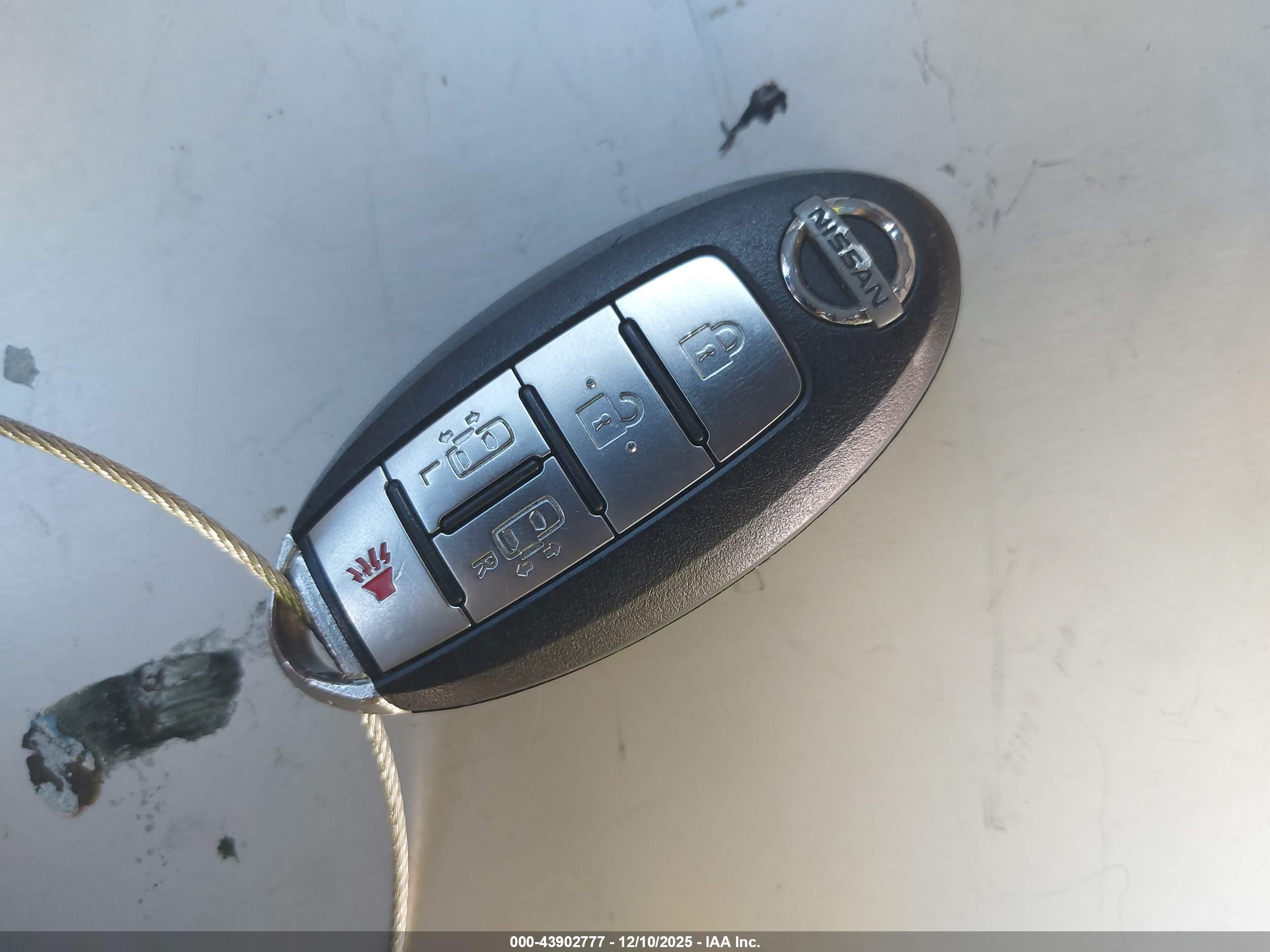 NISSAN QUEST image 11