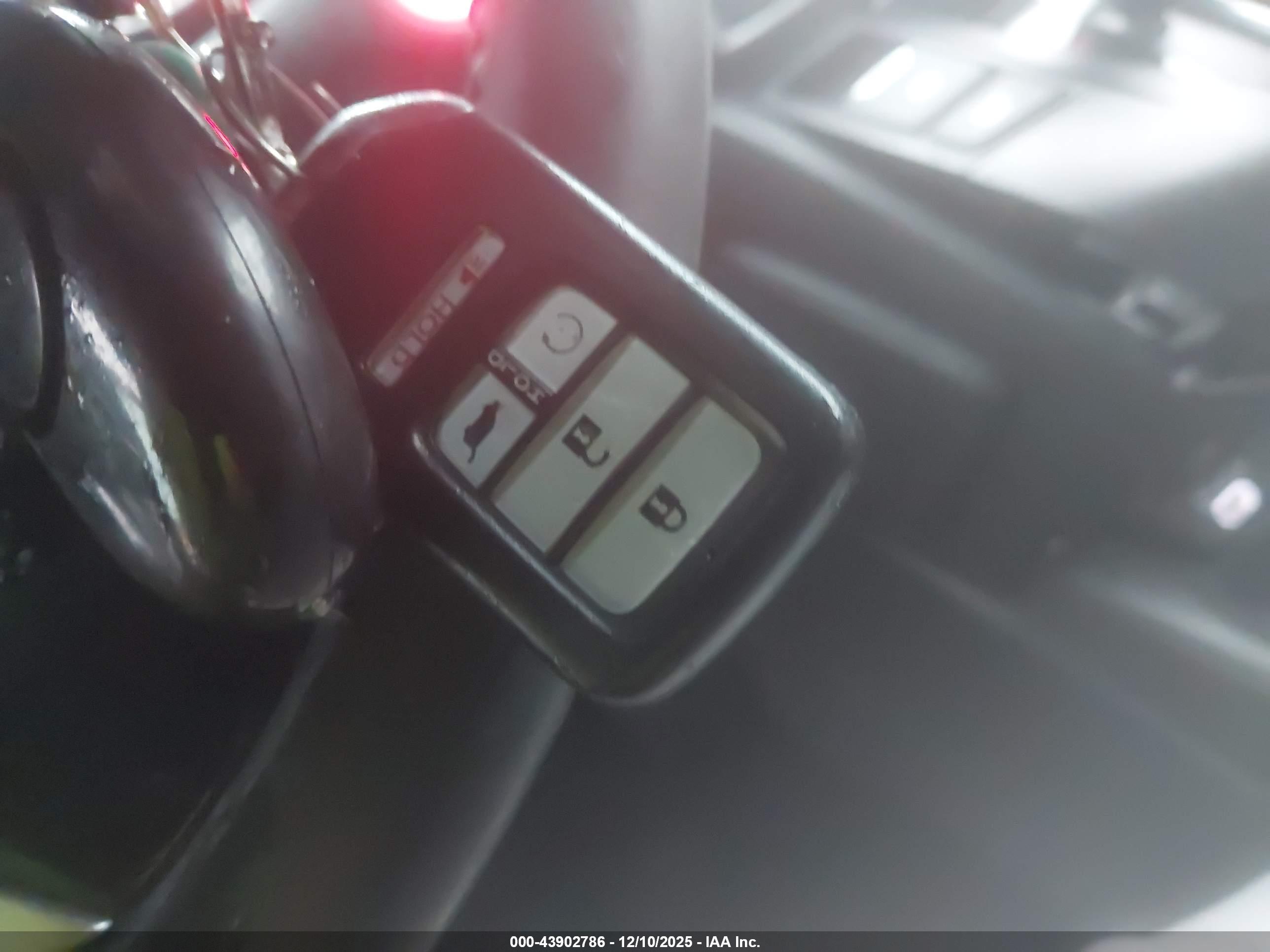HONDA CR-V image 11