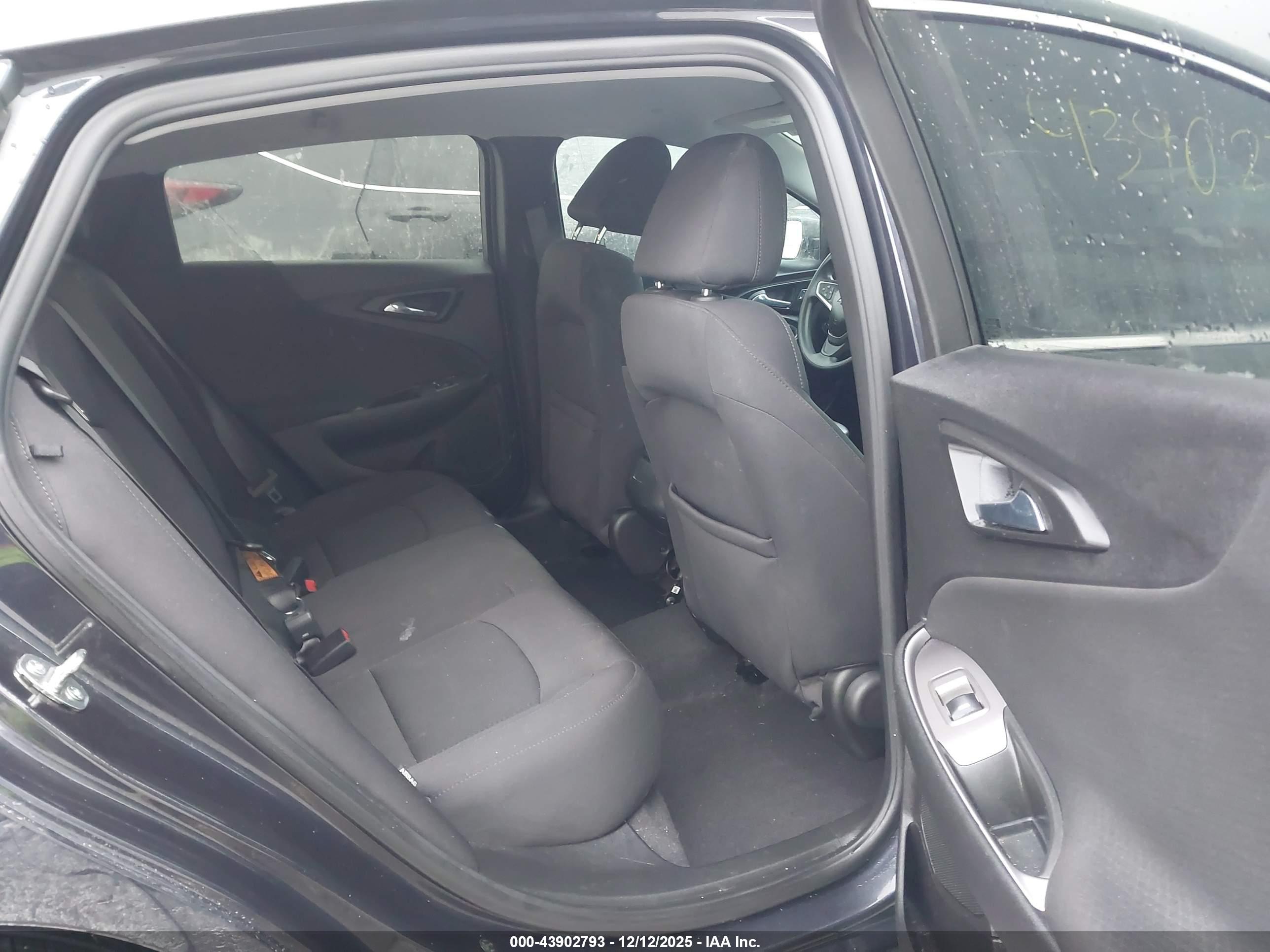 CHEVROLET MALIBU image 8