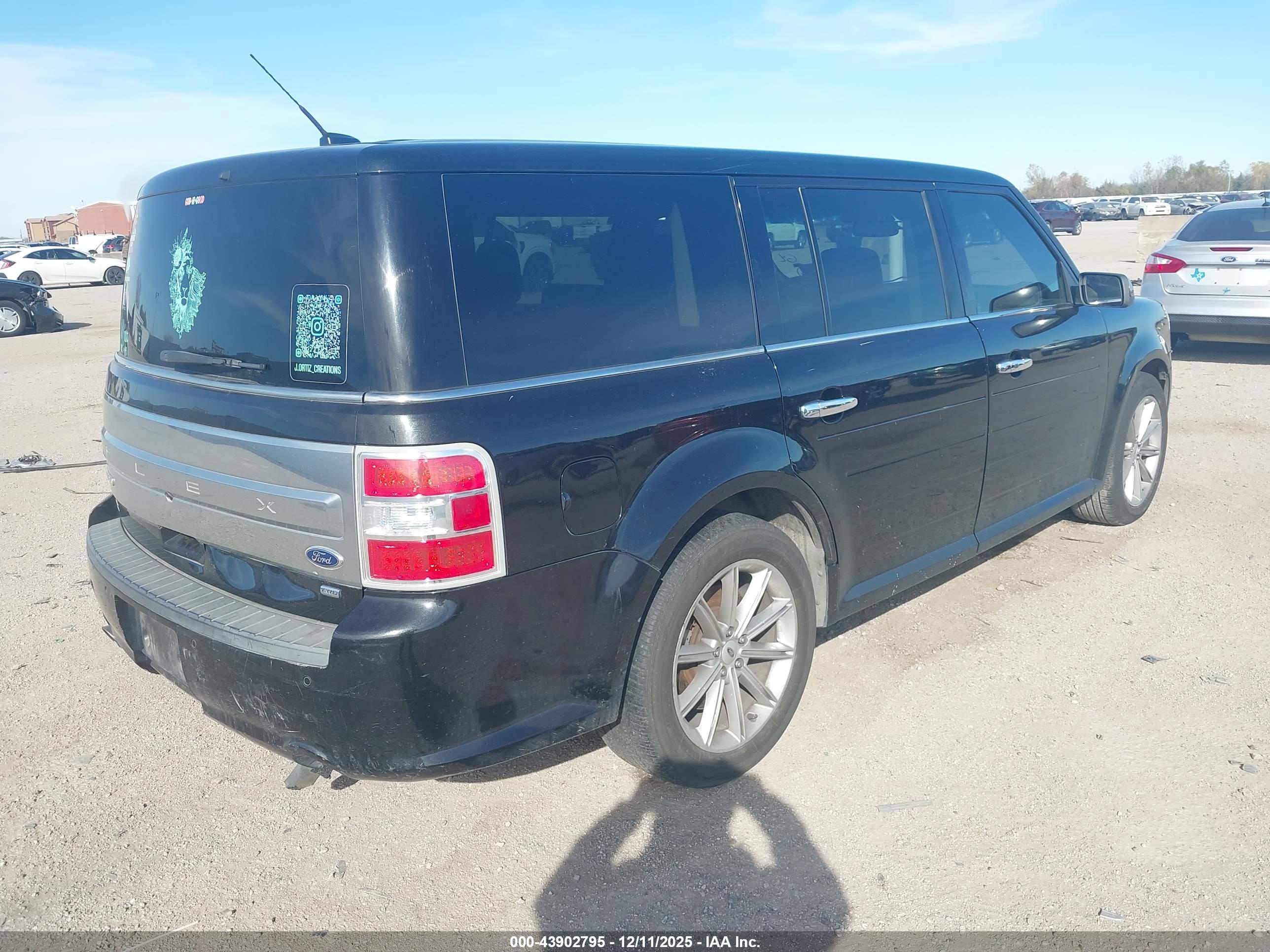 FORD FLEX image 4