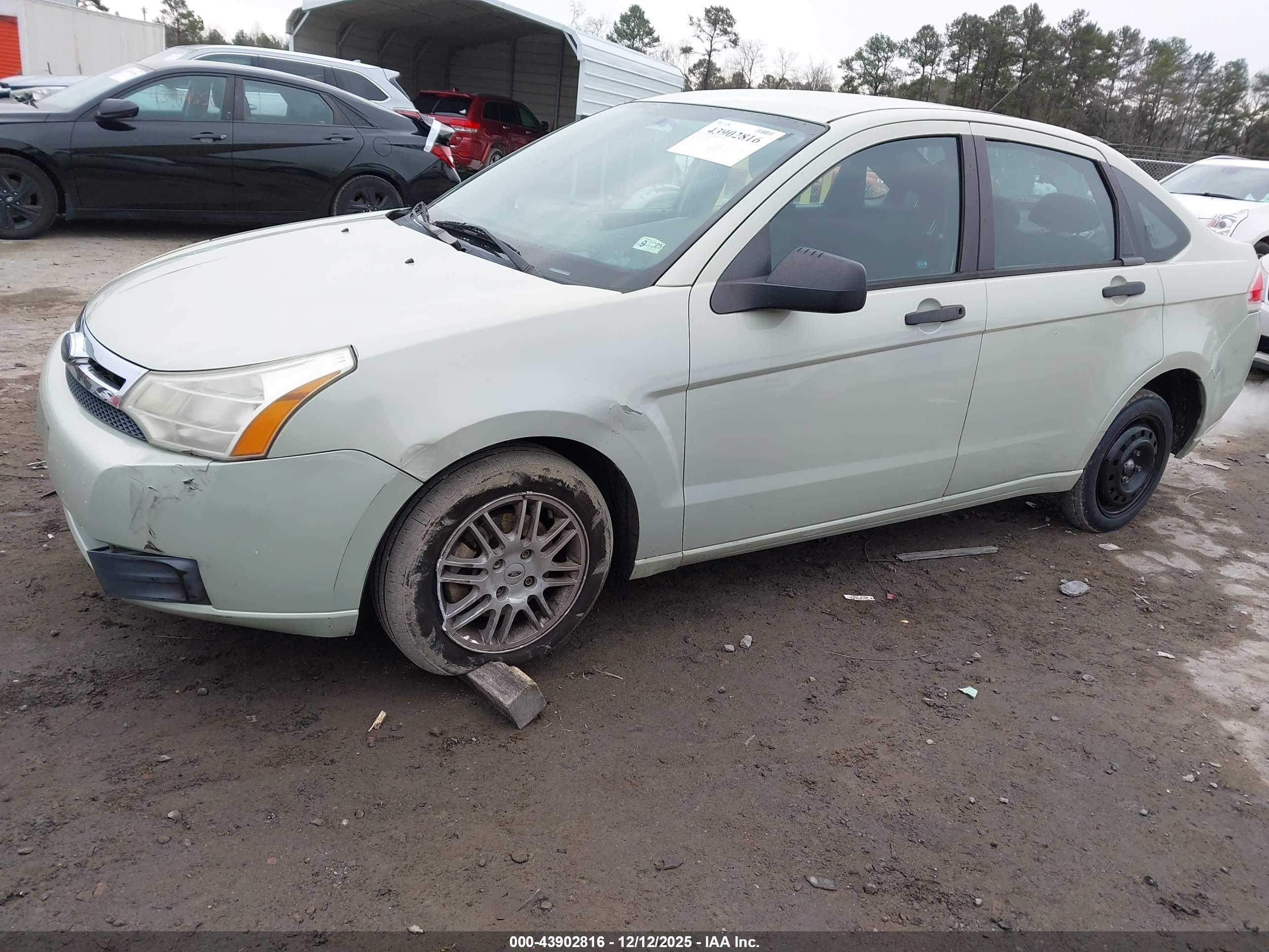 FORD FOCUS image 6
