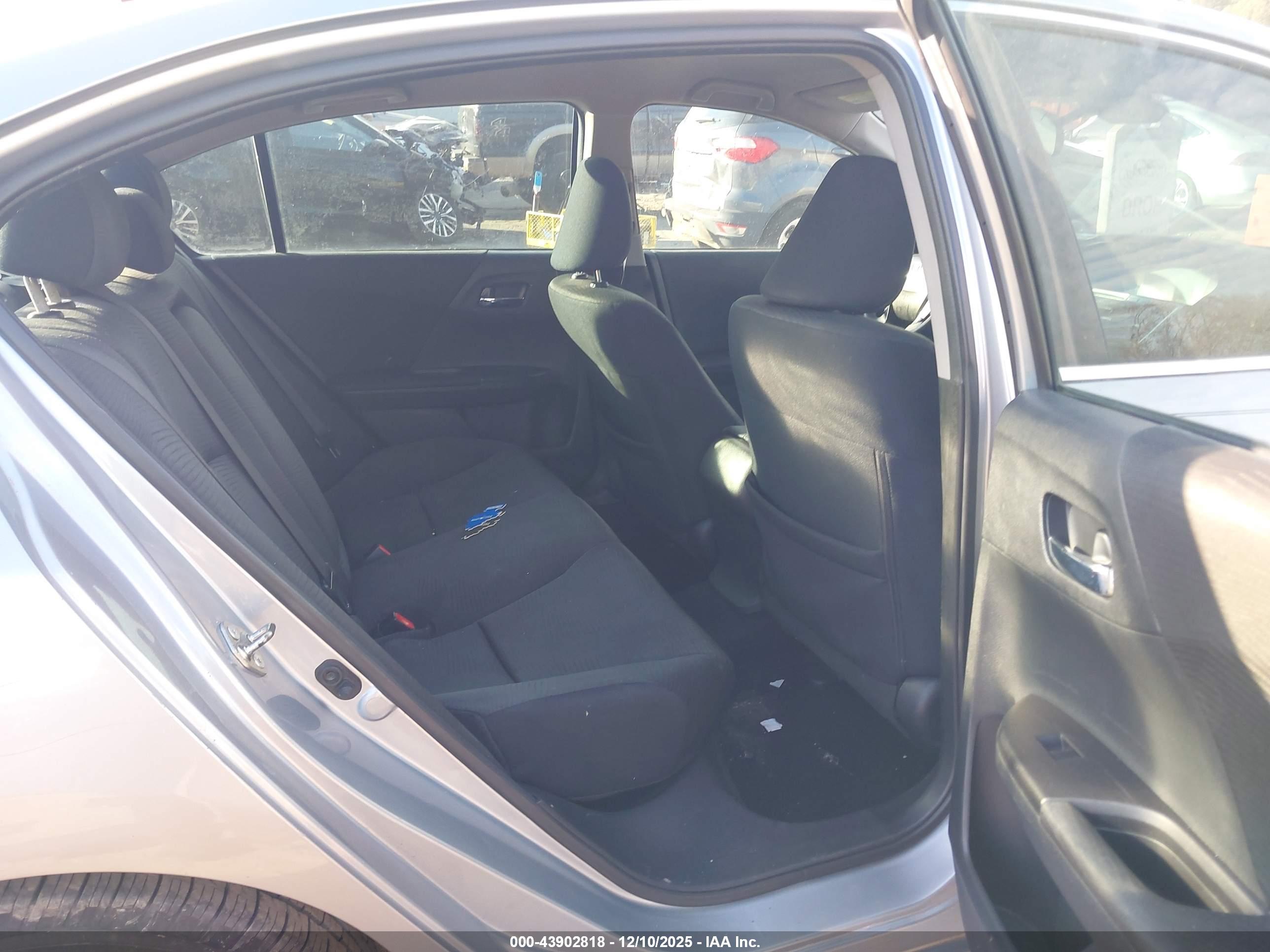 HONDA ACCORD image 8