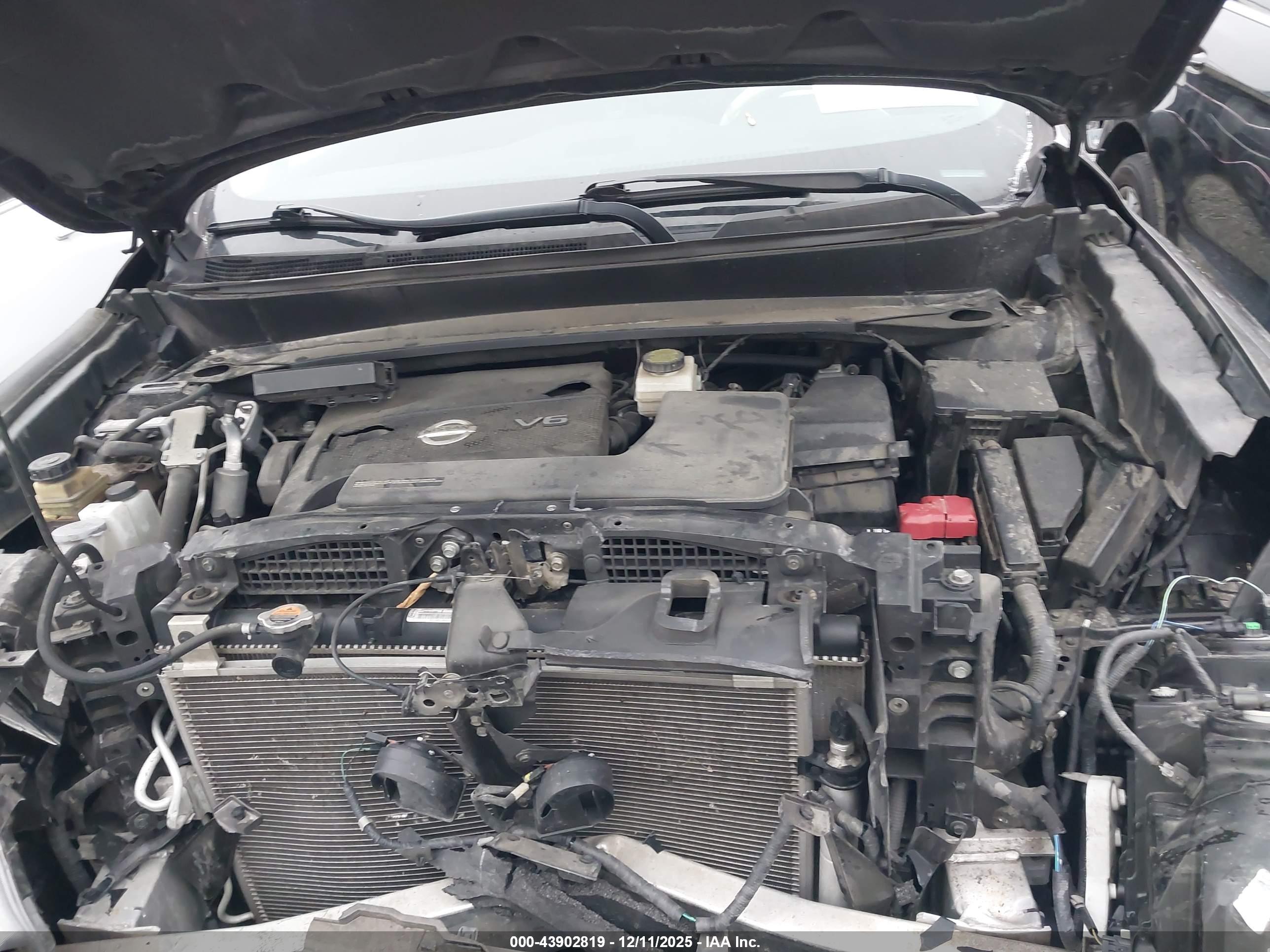 NISSAN PATHFINDER image 10