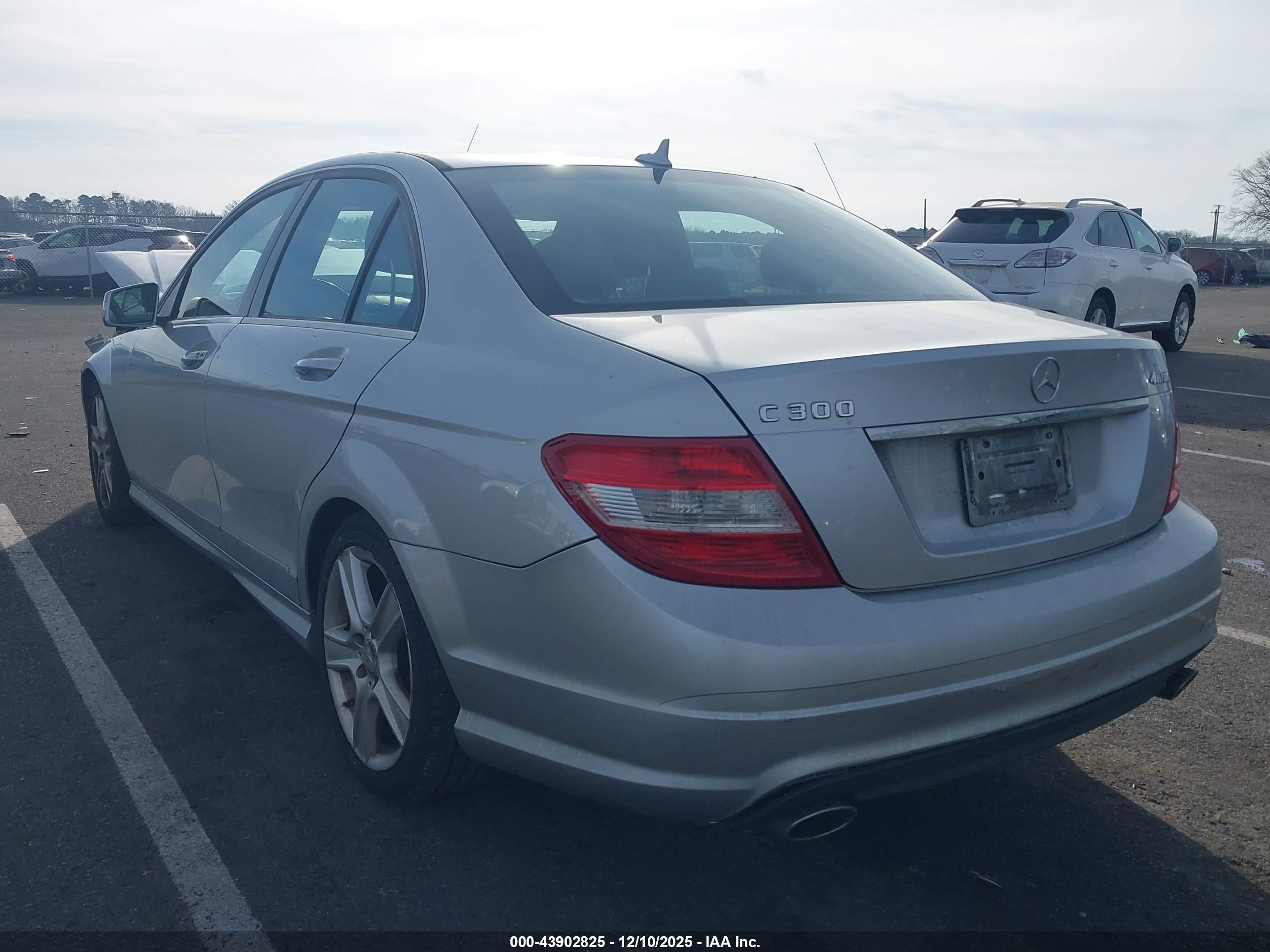 MERCEDES-BENZ C image 3