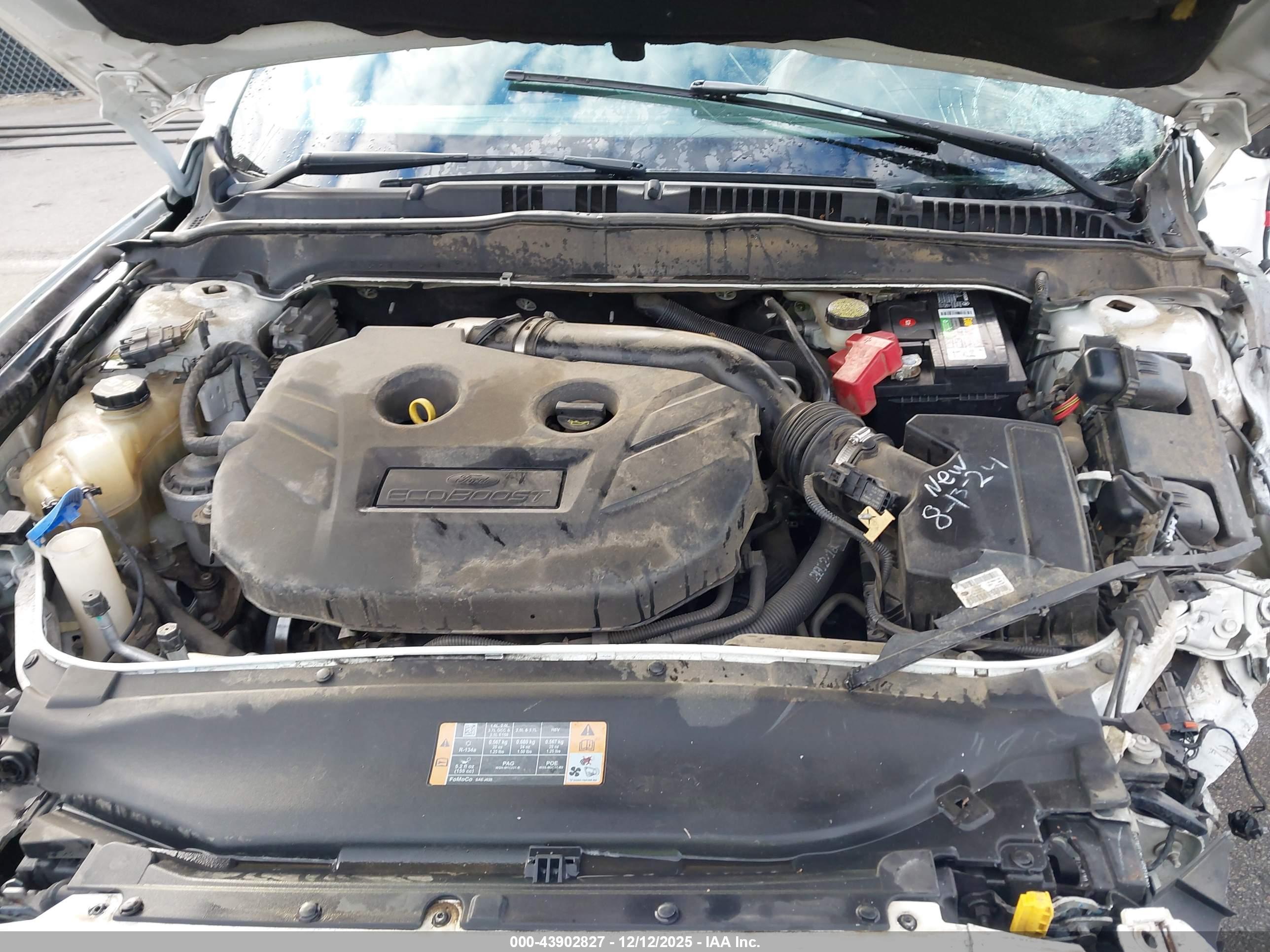FORD FUSION image 10