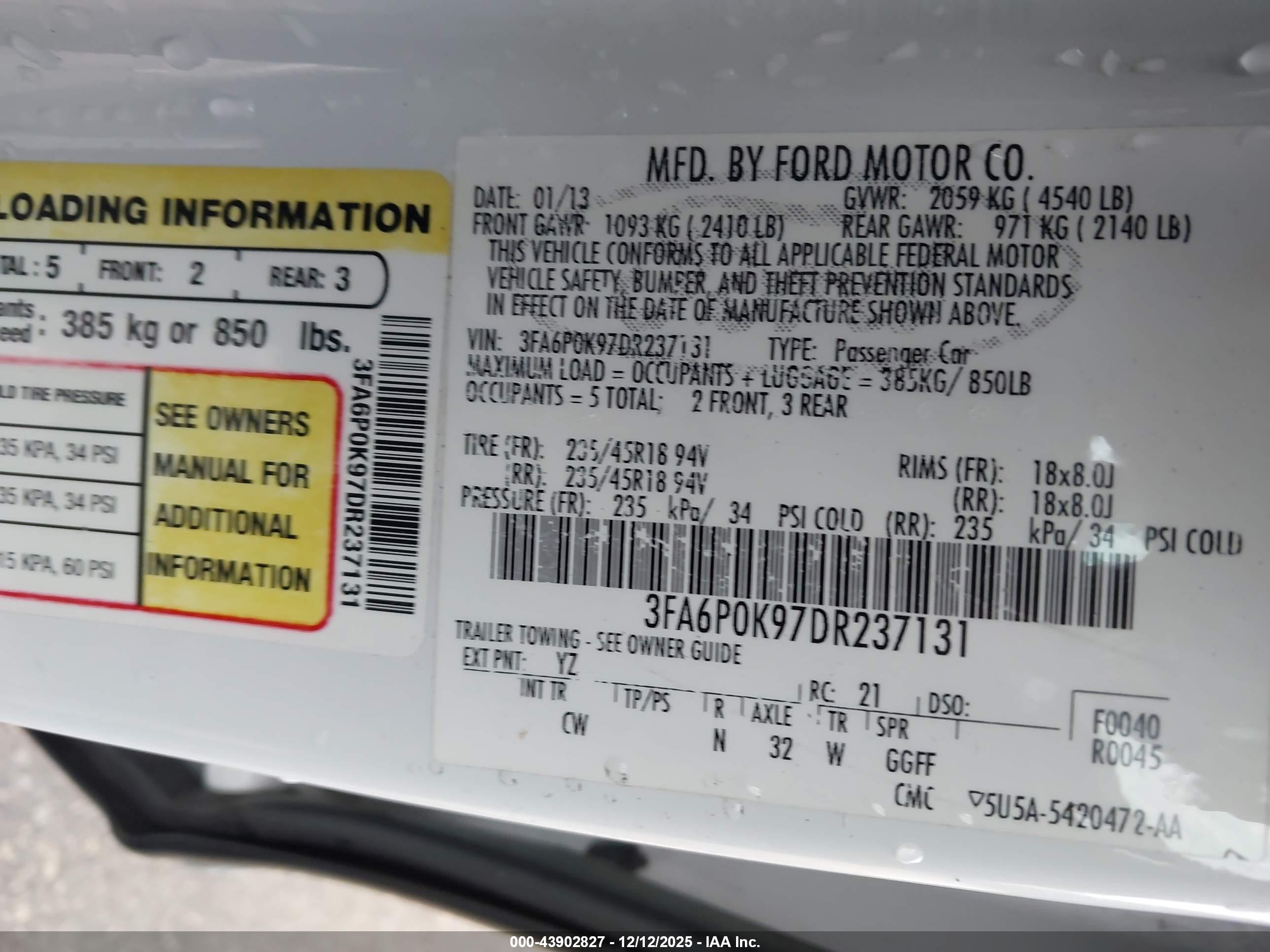 FORD FUSION image 9