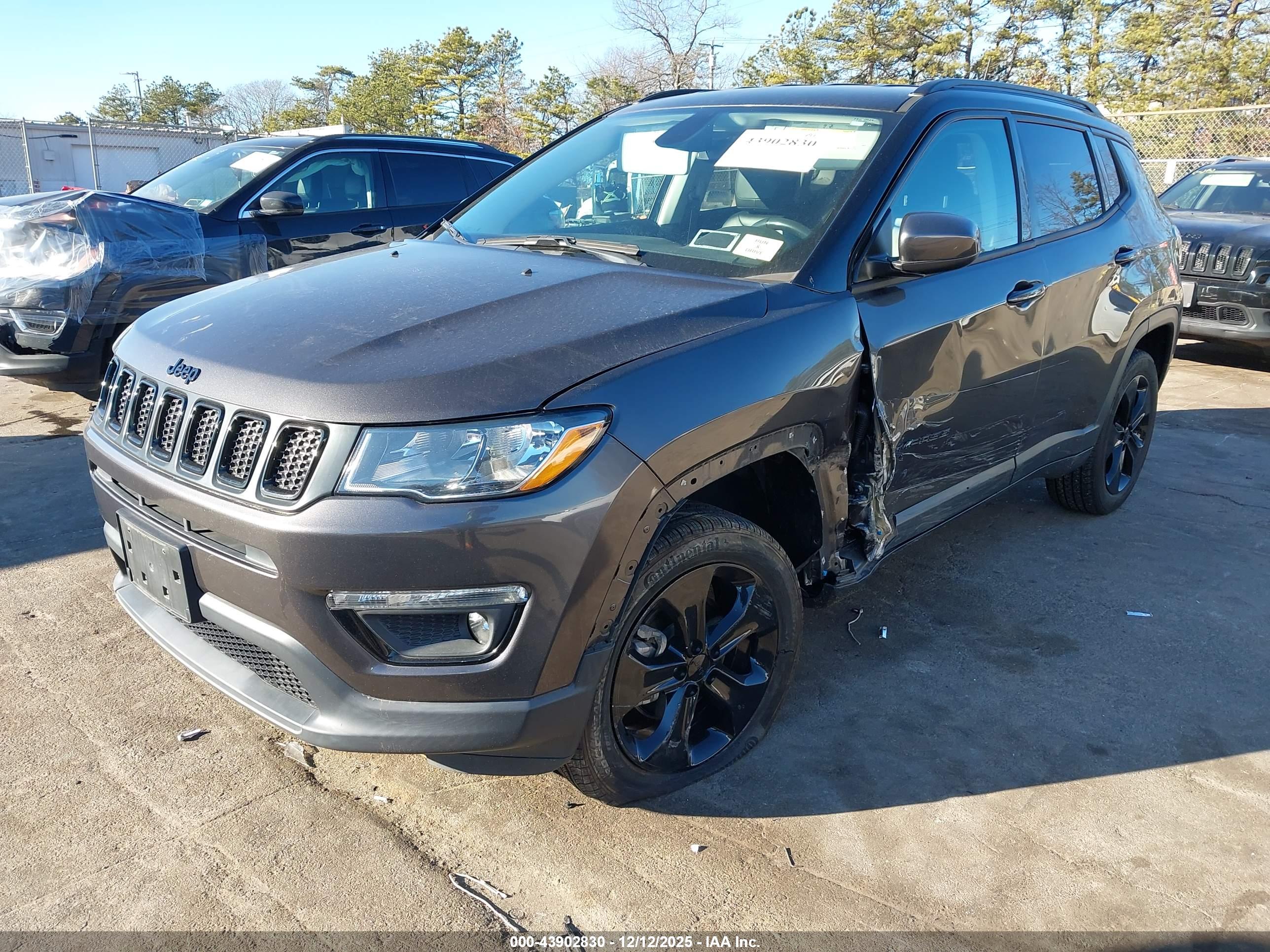 JEEP COMPASS image 2