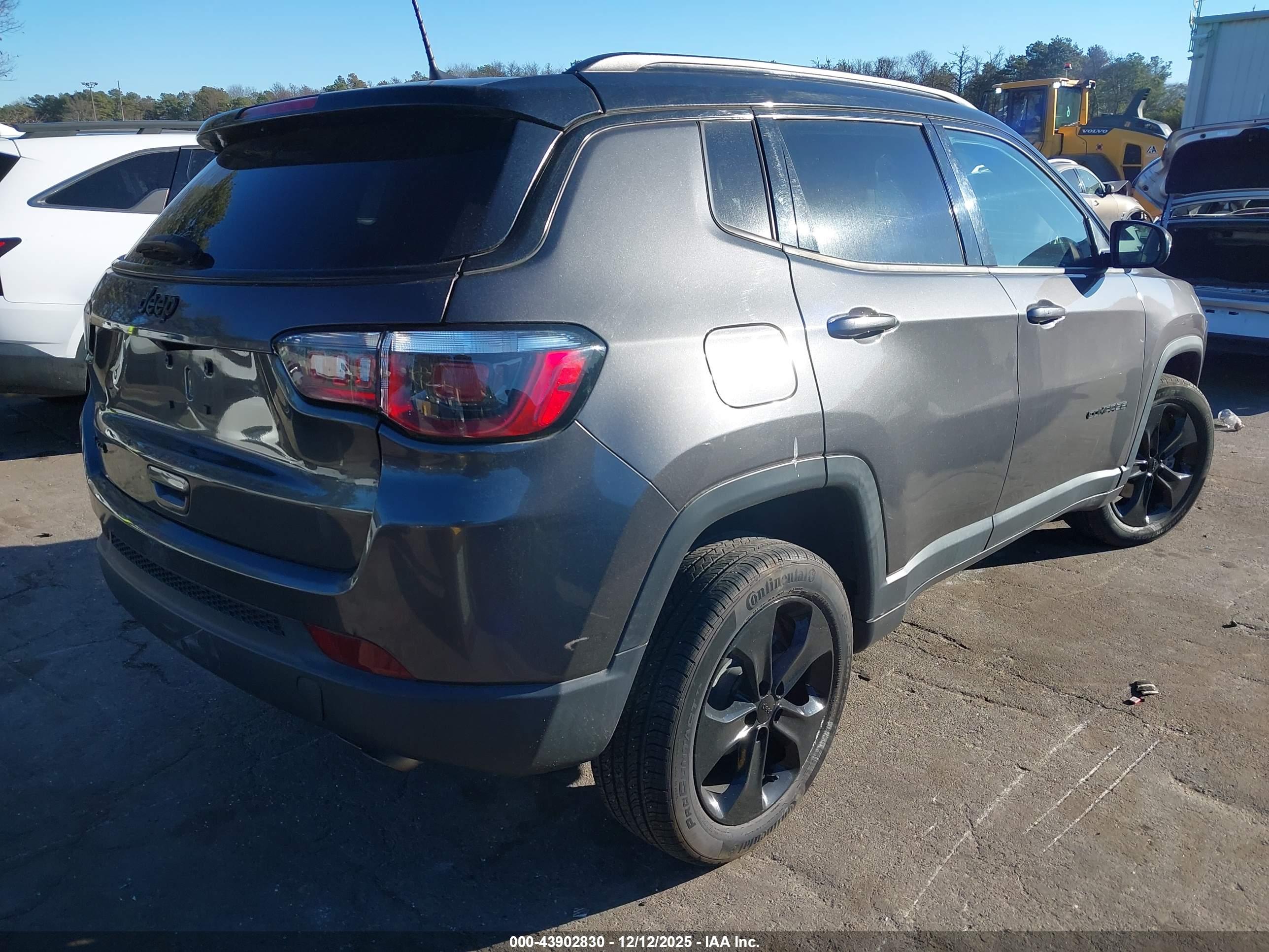 JEEP COMPASS image 4