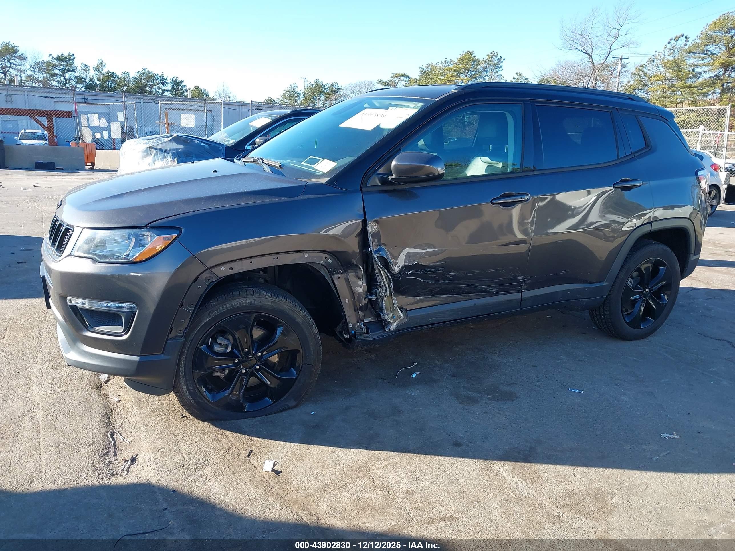 JEEP COMPASS image 6