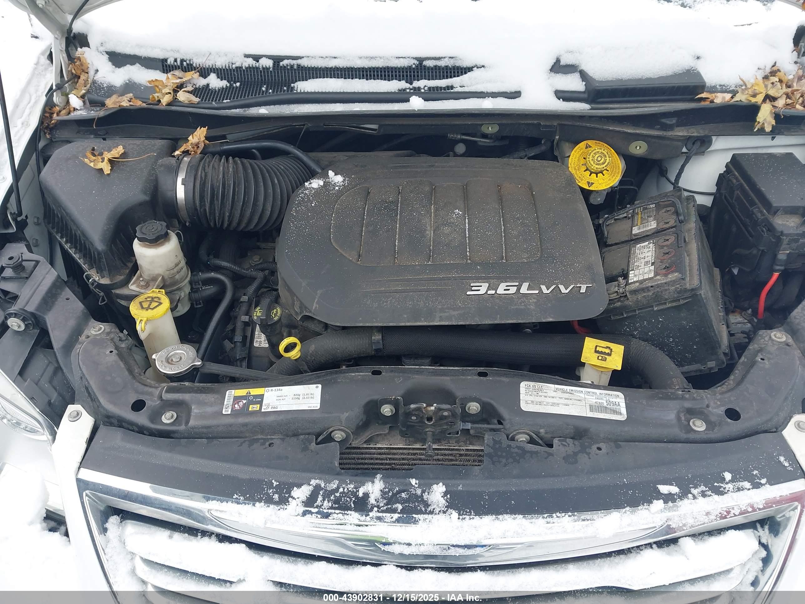 CHRYSLER TOWN image 10