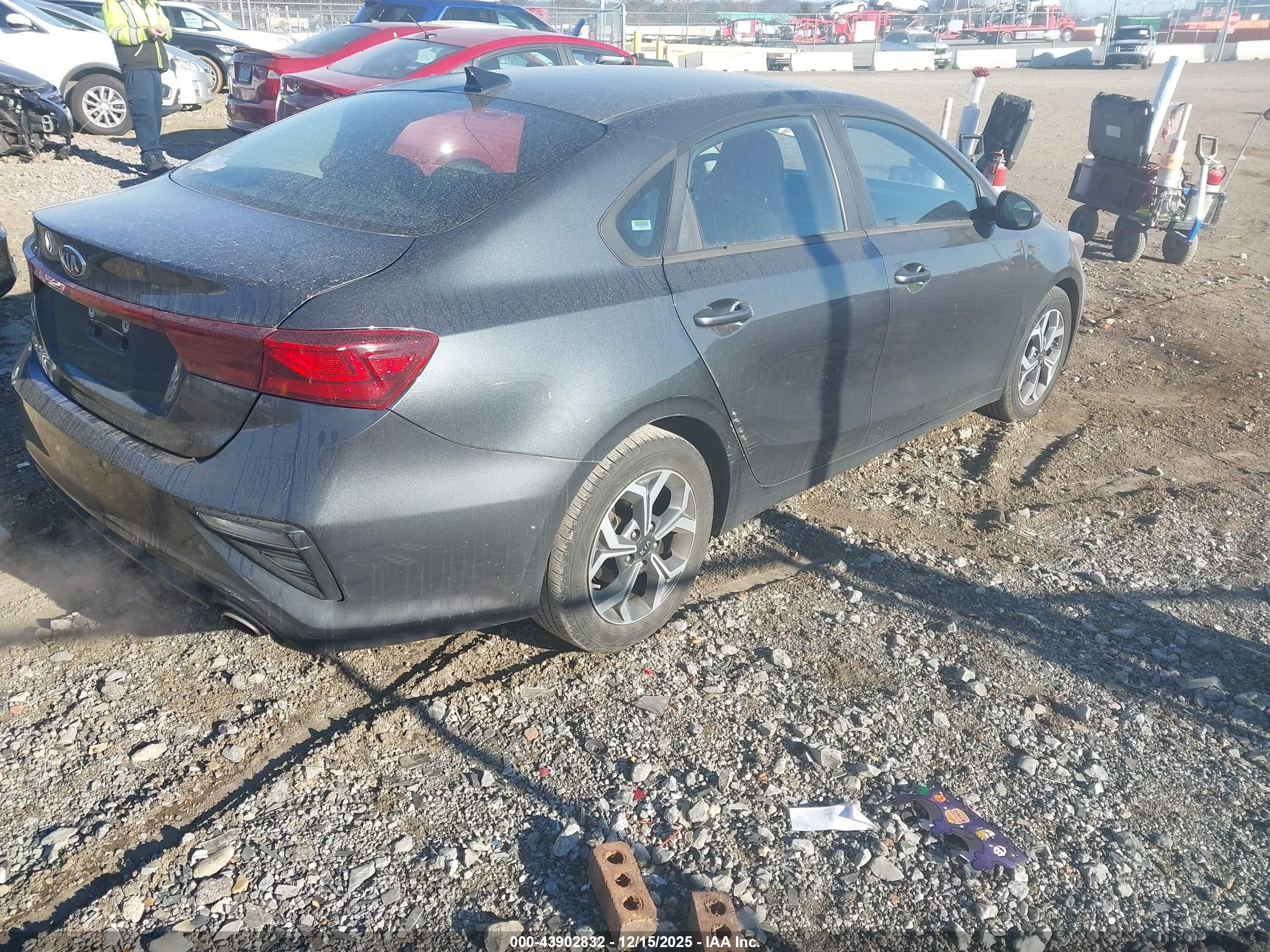 KIA FORTE image 4