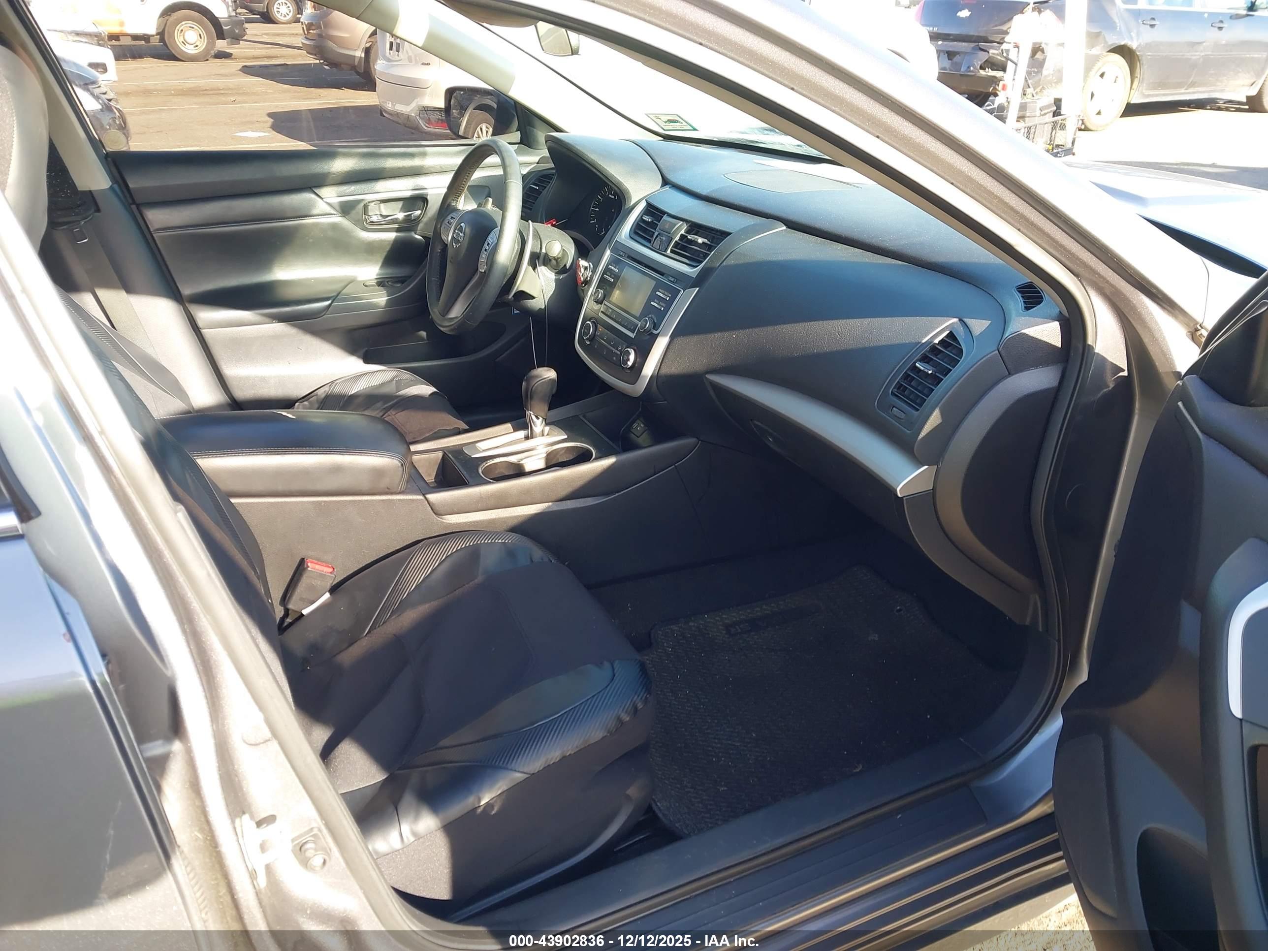 NISSAN ALTIMA image 5