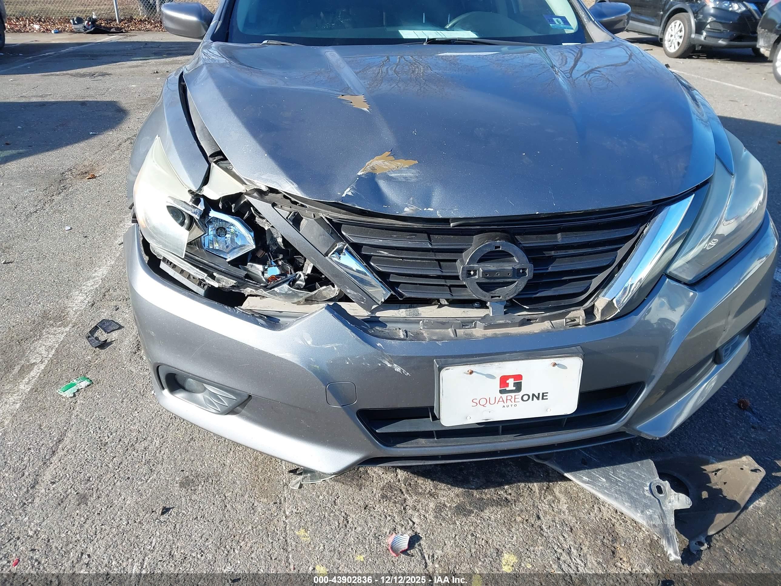 NISSAN ALTIMA image 6
