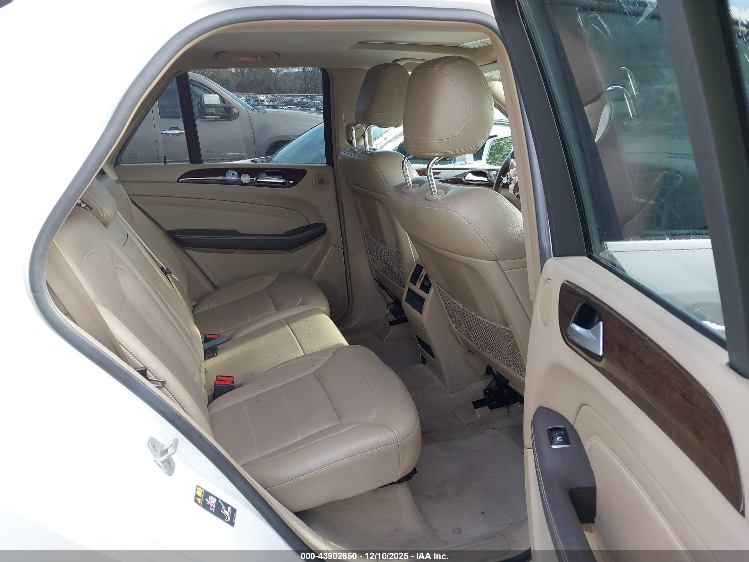 MERCEDES-BENZ ML image 8