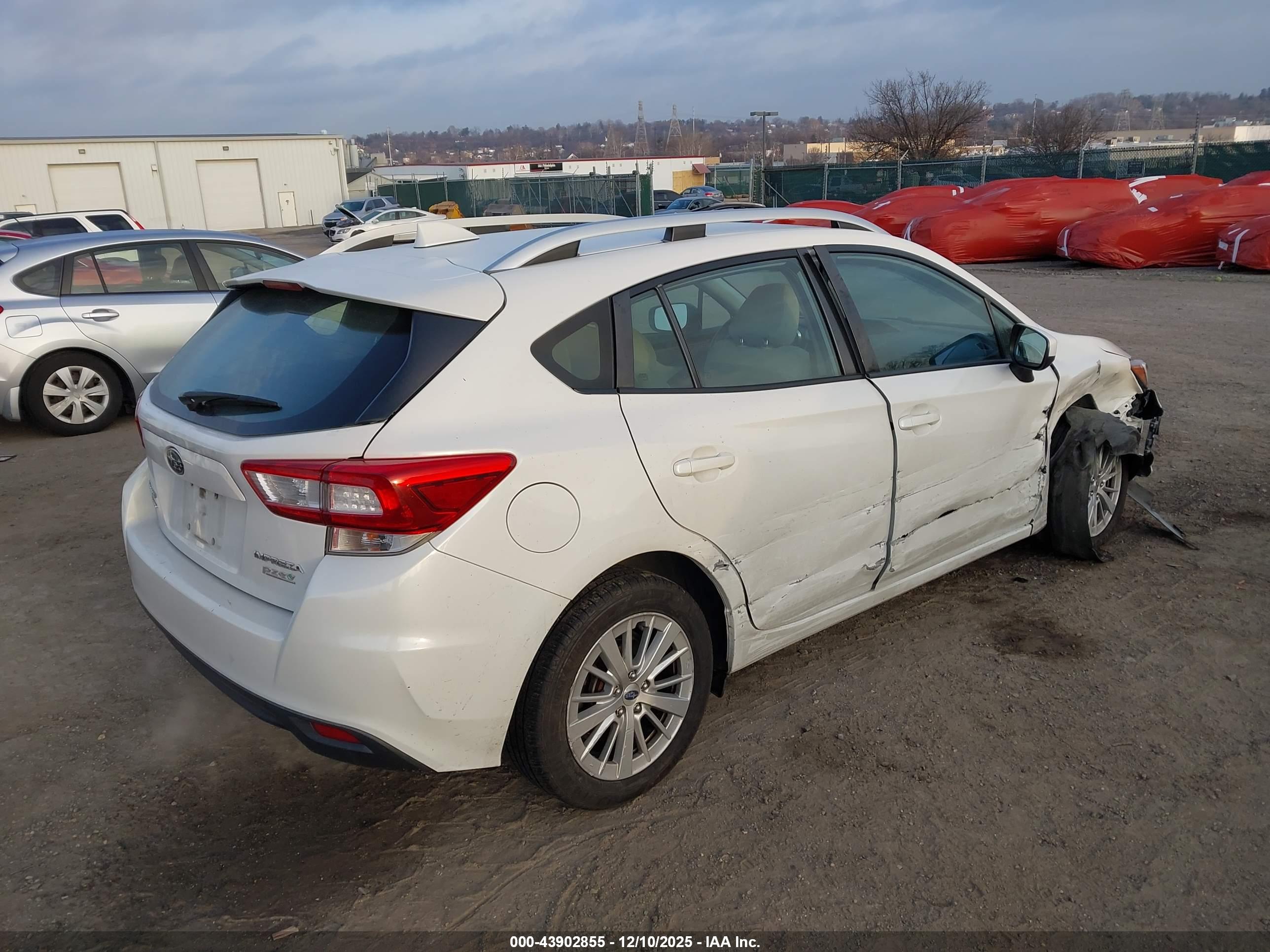 SUBARU IMPREZA image 4