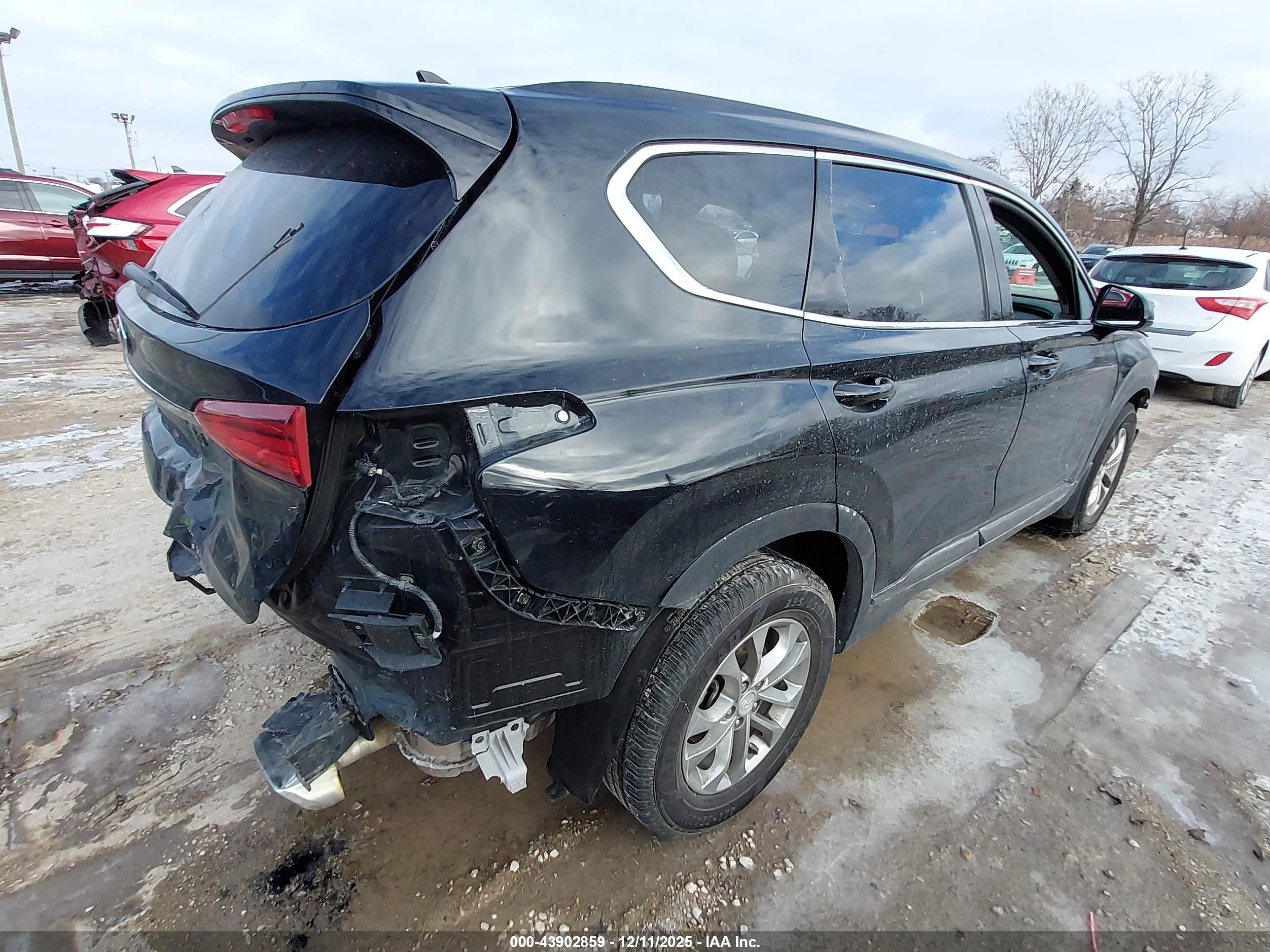 HYUNDAI SANTA image 4