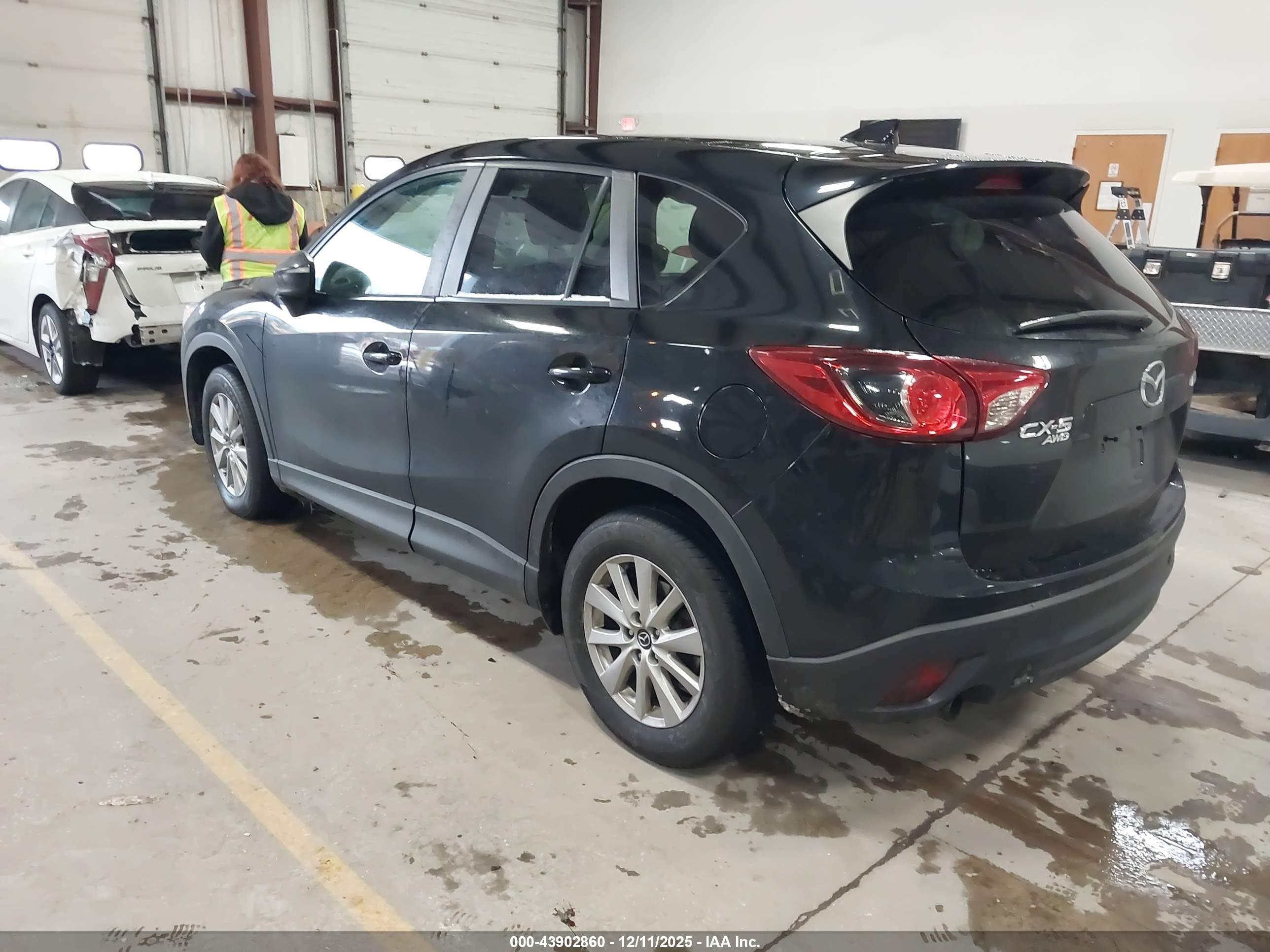 MAZDA CX-5 image 3