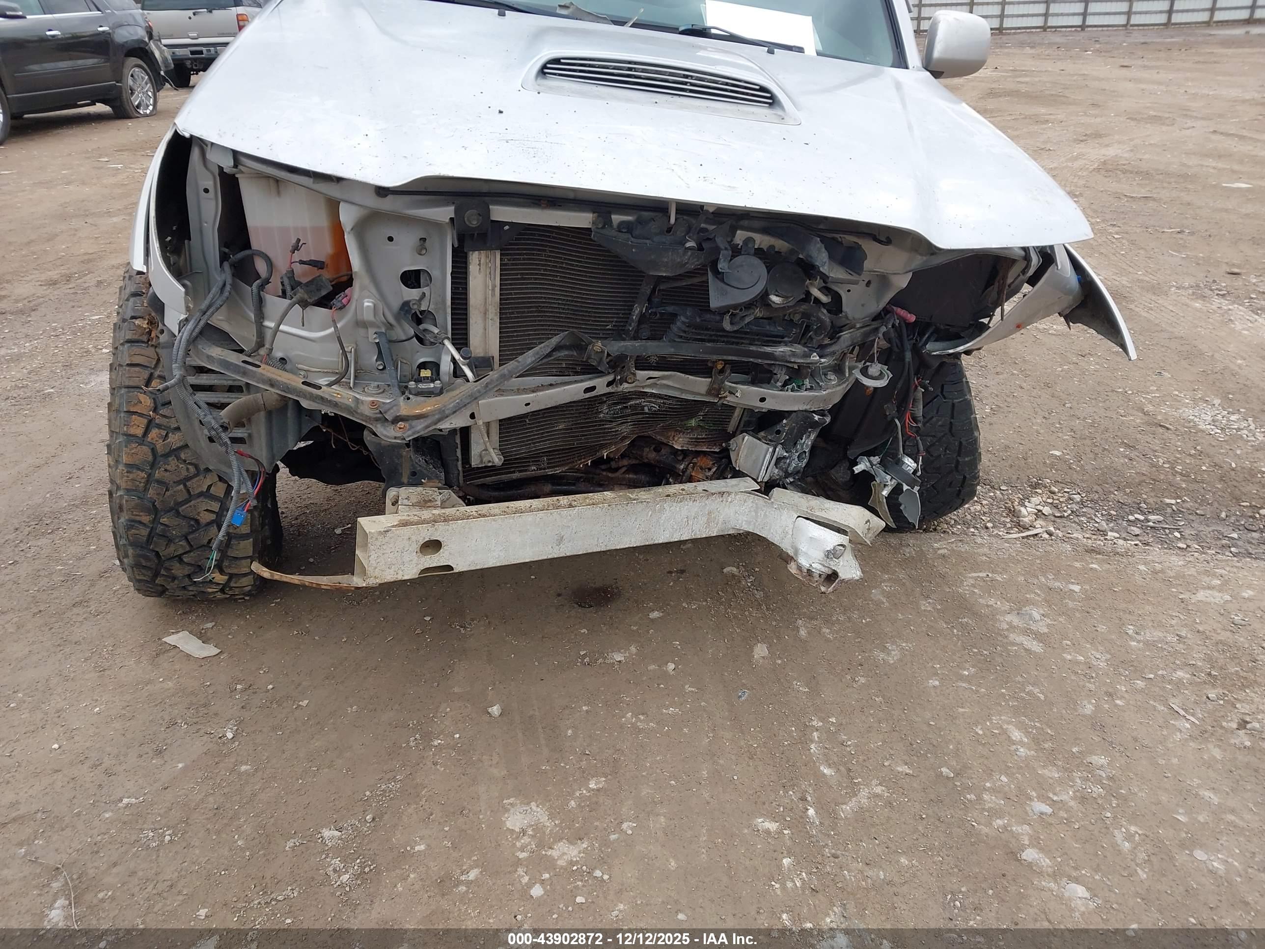 TOYOTA TACOMA image 6