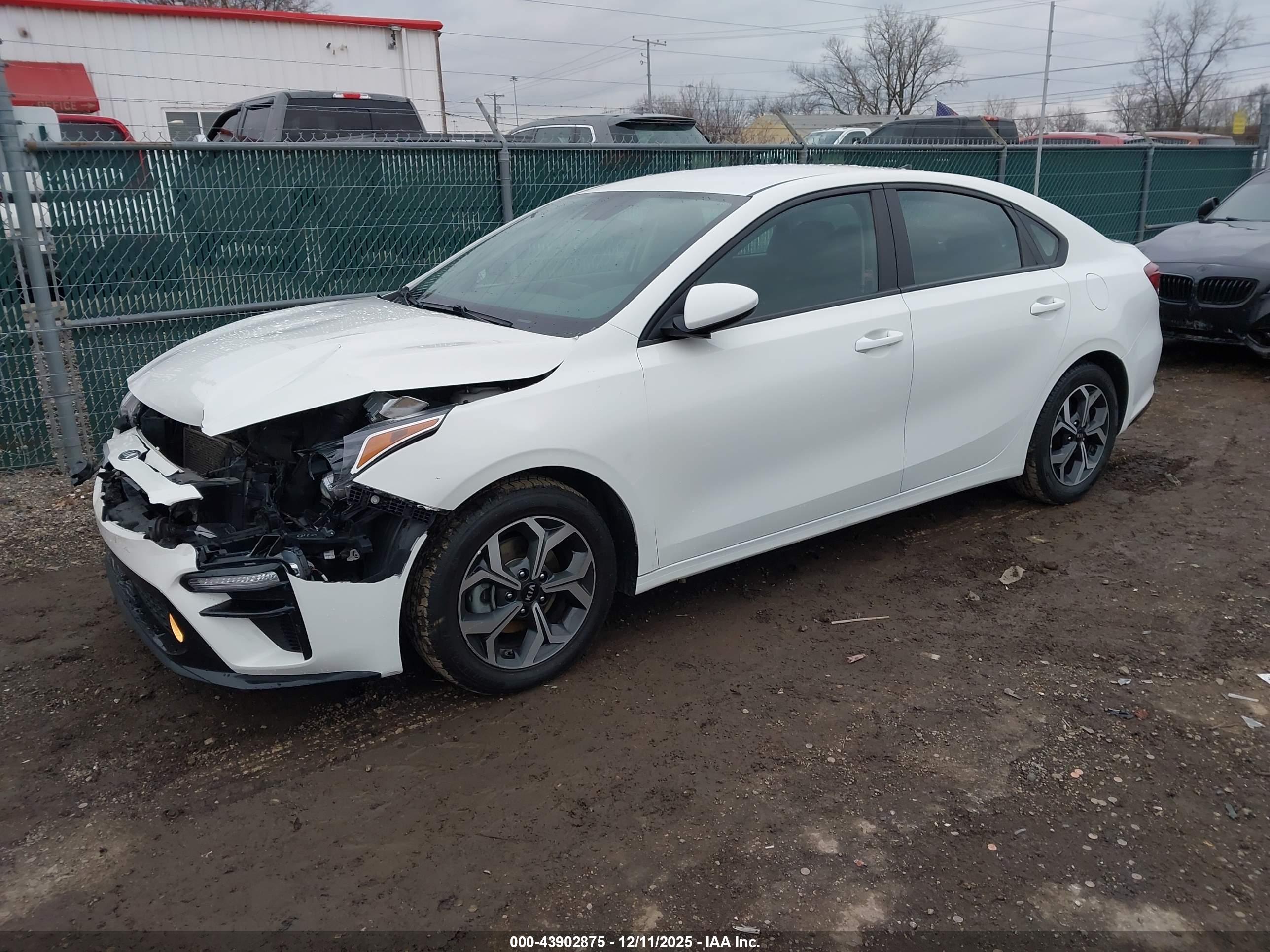 KIA FORTE image 2