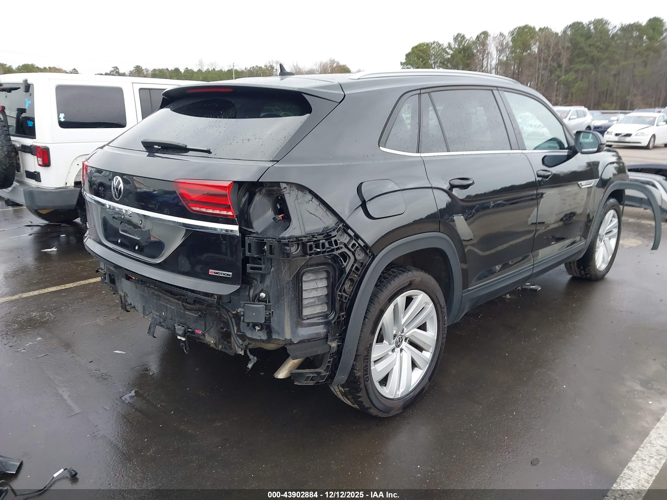 VOLKSWAGEN ATLAS image 4