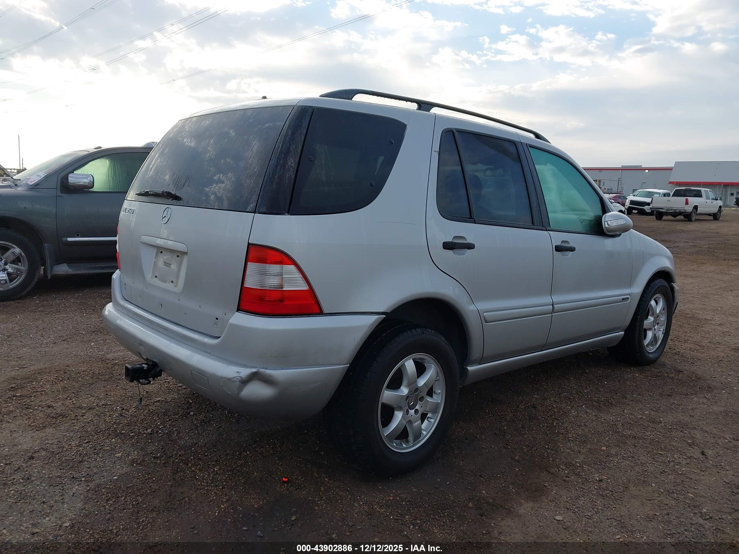 MERCEDES-BENZ ML image 4