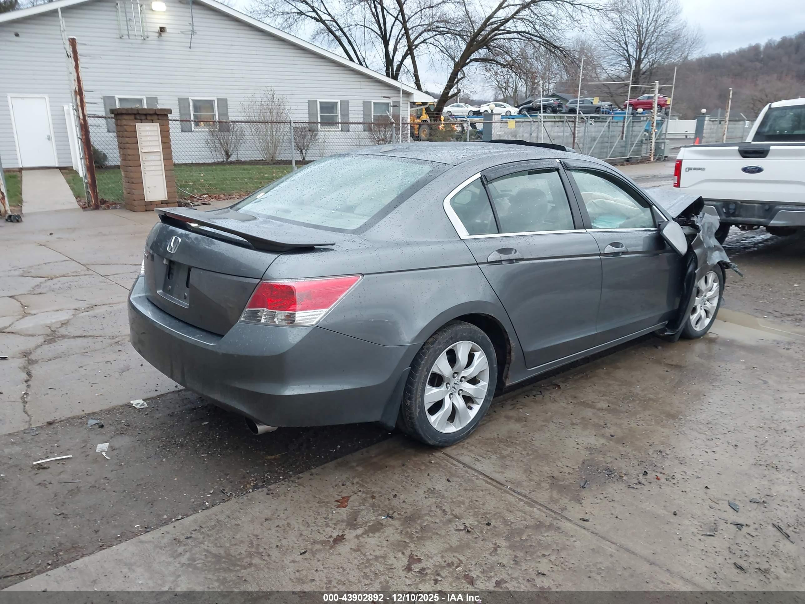 HONDA ACCORD image 4