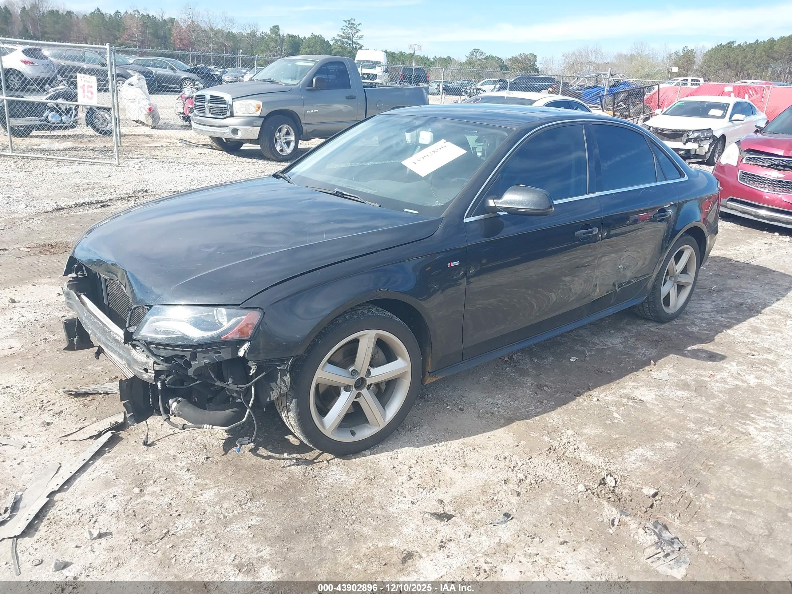 AUDI A4 image 2